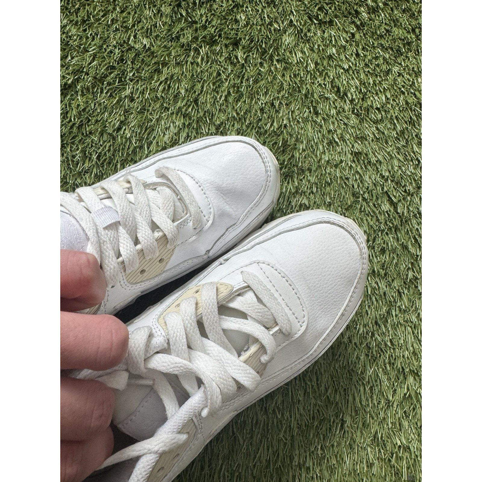 Nike Nike Air Max 90 Youth Size 4.5Y / 6 Women White Triple White Size US 6 / IT 36 - 8 Thumbnail