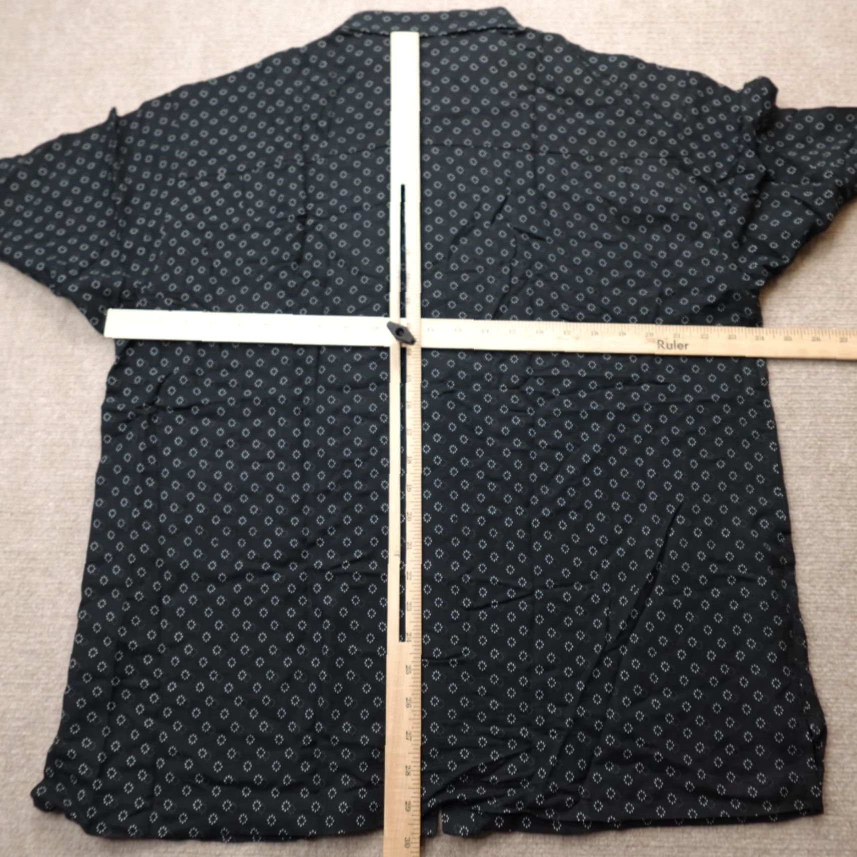 Neiman Marcus Neiman Marcus Mens Shirt XL Black All Over Print Floral Silk Blend Shirt Button-Up Short Sleeve Collared Circus Flower Vintage: No Size US XL / EU 56 / 4 - 5 Thumbnail