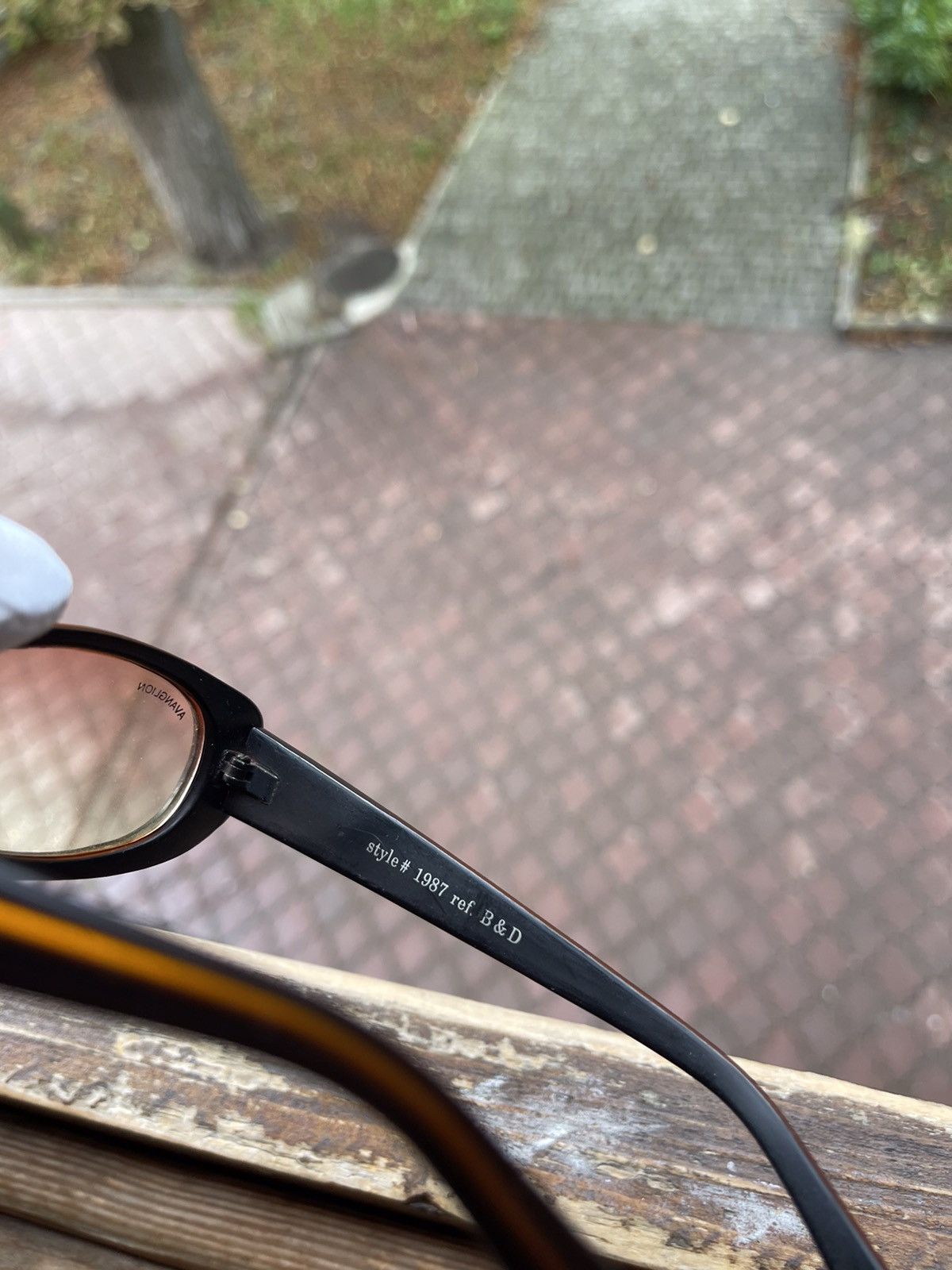 Vintage Vintage 90s Sunglasses Size ONE SIZE - 4 Thumbnail