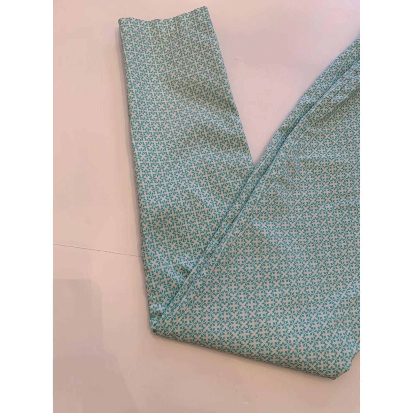 Vintage Atmosphere 6 Women's Pants Skinny Inseam 28" Green Print Lightweight 75% viscose 22% polyamide 3% elastane Slim fit Womens Size 28" / US 6 / IT 42 - 4 Thumbnail