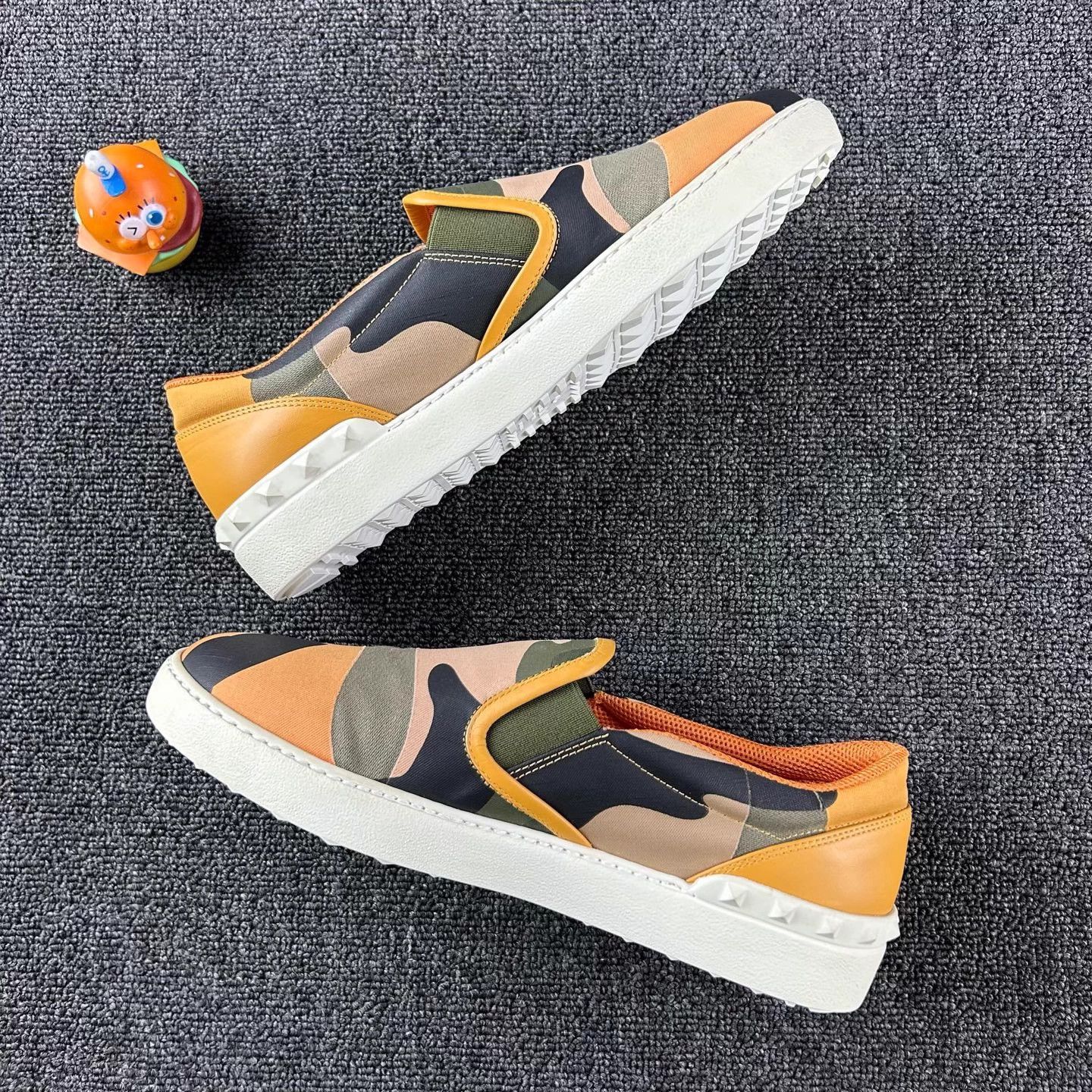 Valentino Valentino Camo Studded Sneakers 41 Size US 8 / EU 41 - 3 Thumbnail