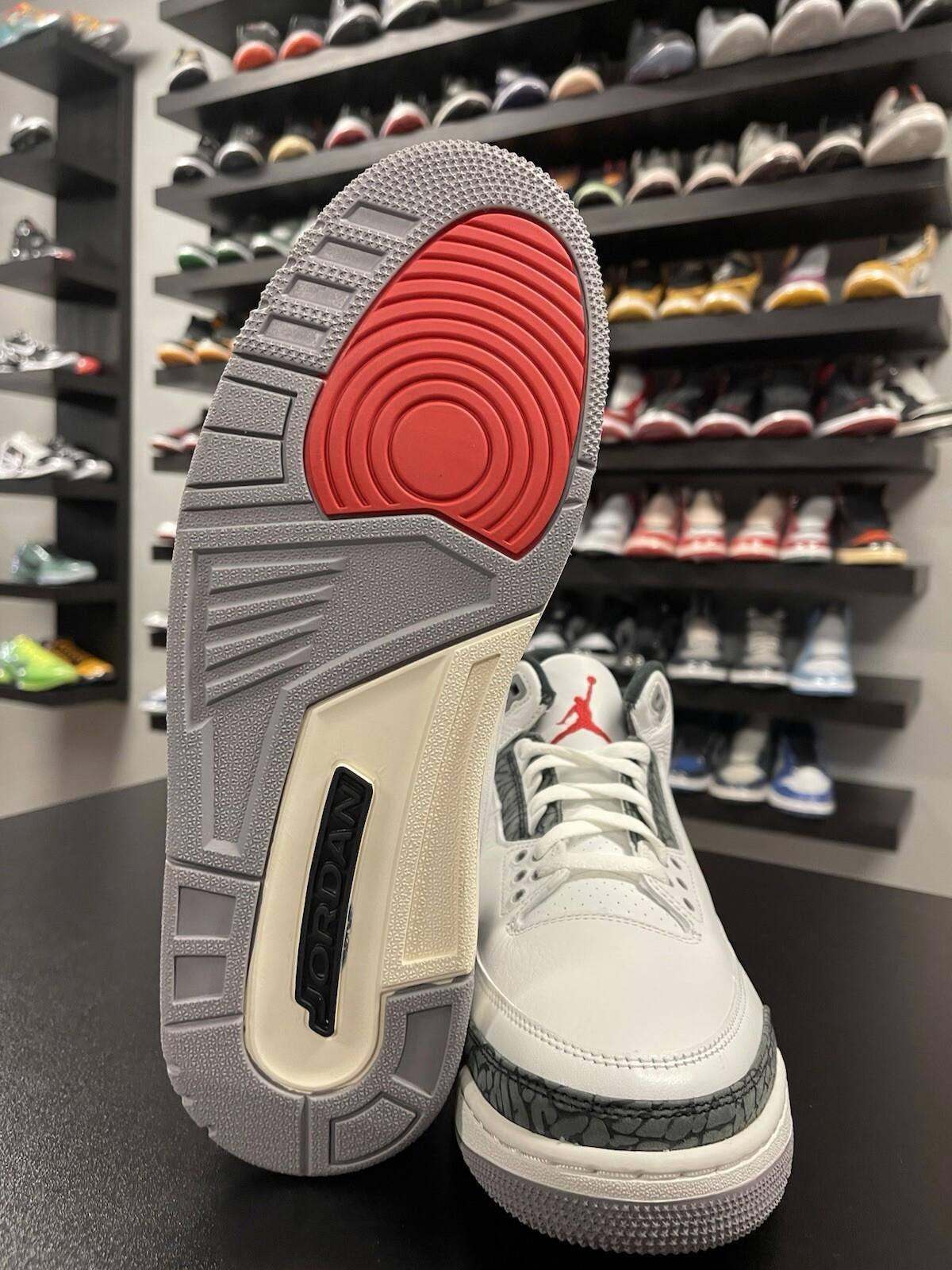 Nike Size 11 - Nike Air Jordan 3 Retro Cement Grey CT8532-106 Size US 11 / EU 44 - 11 Thumbnail