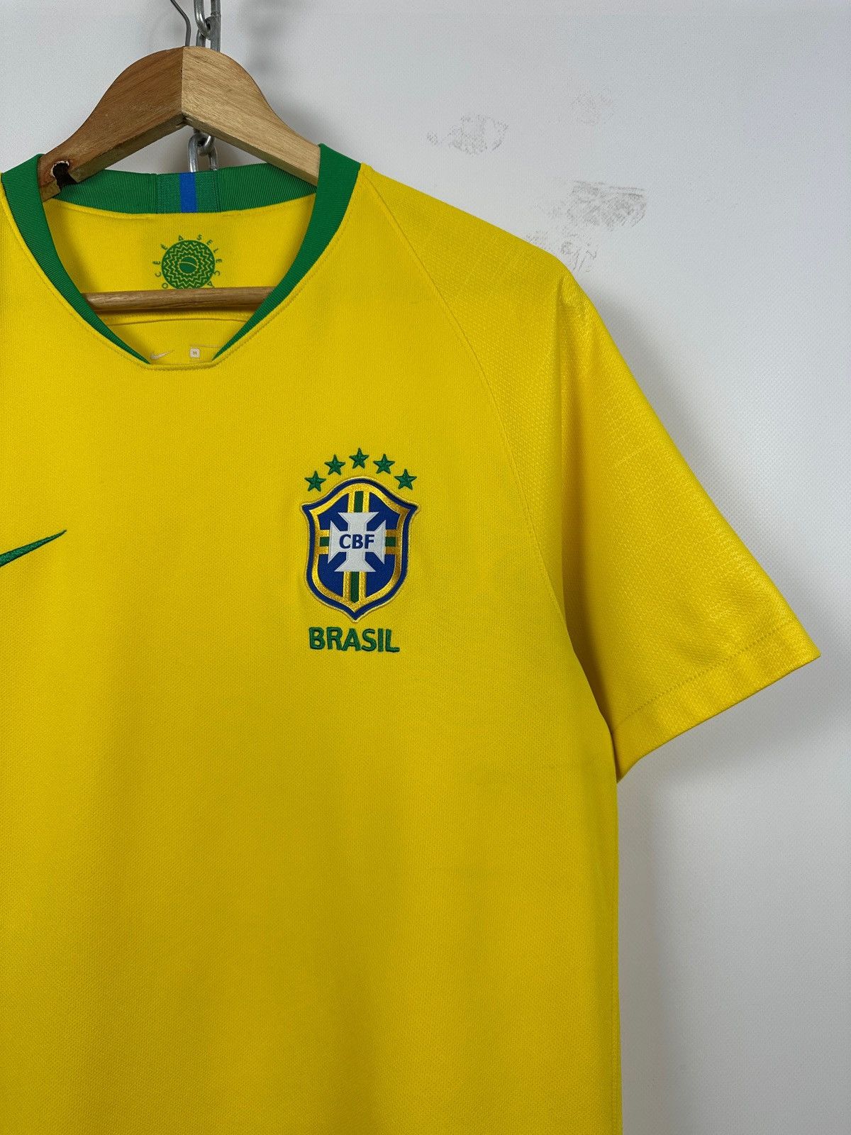 Nike 2018 Nike Brazil National Team Home Soccer Jersey Size US M / EU 48-50 / 2 - 5 Thumbnail