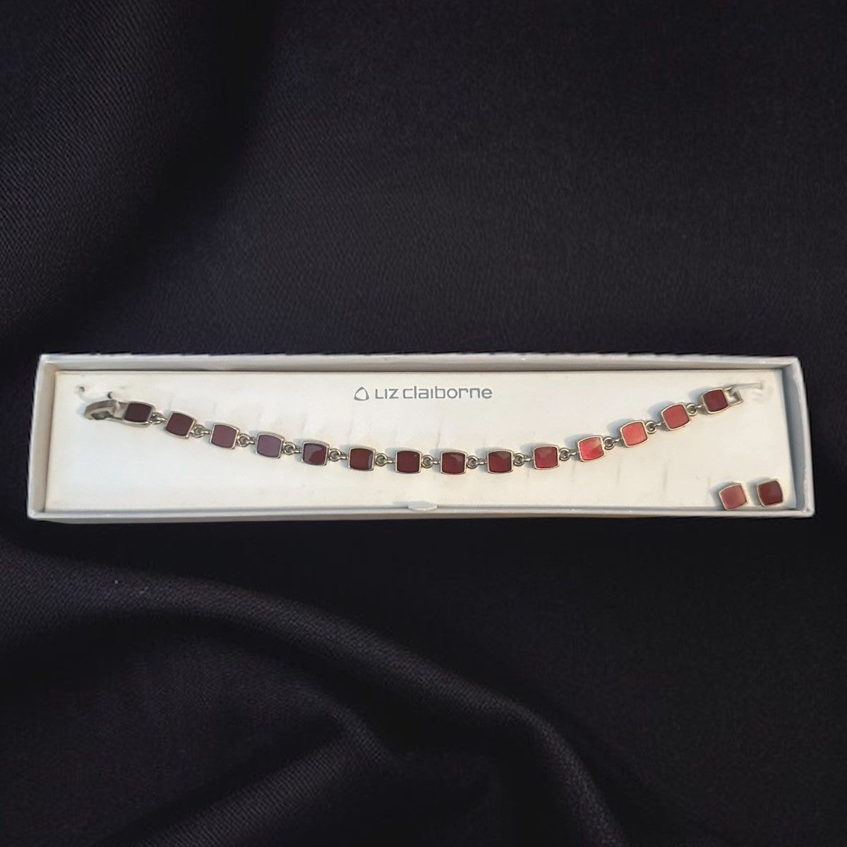 Liz Claiborne Liz Claiborne gold tone red enamel link bracelet and earring Size ONE SIZE - 2 Thumbnail