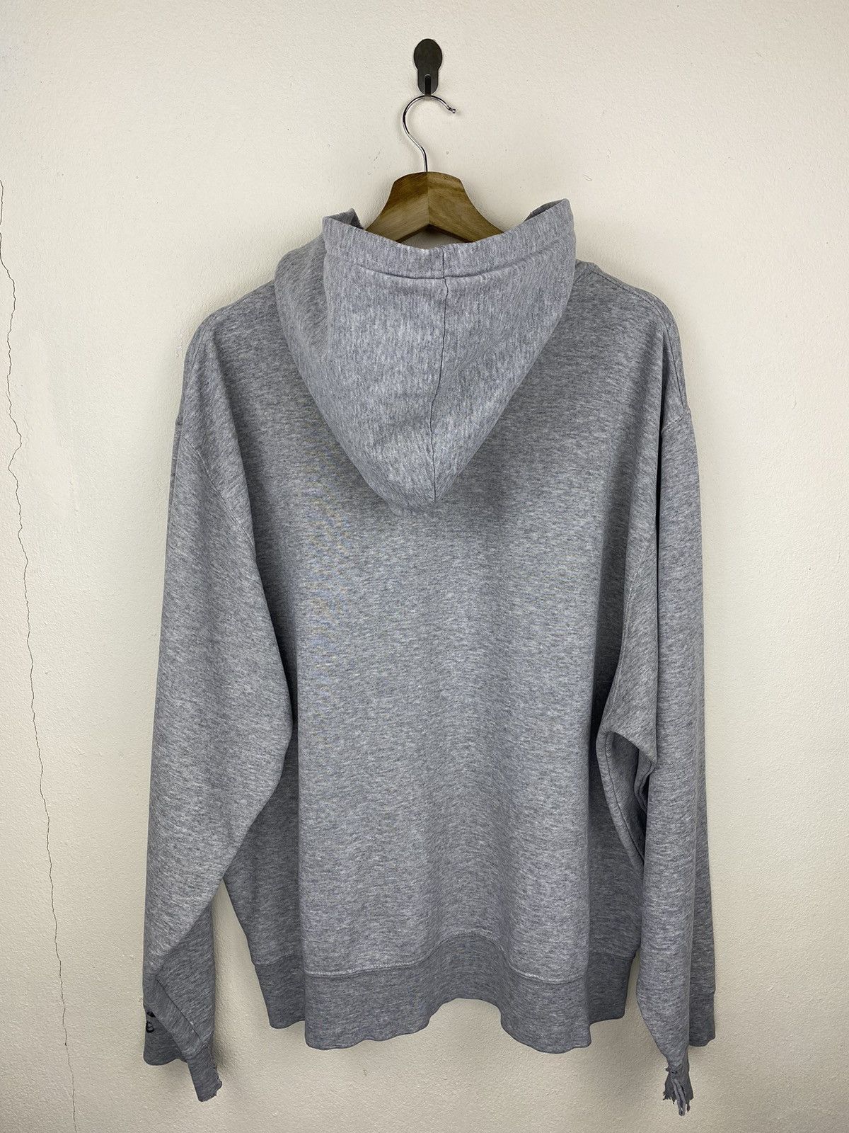 Nike Vintage 90s NIKE UNLV Center Swoosh Large Gray Hoodie Size US L / EU 52-54 / 3 - 7 Thumbnail