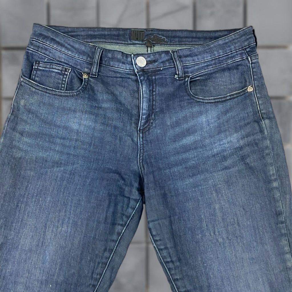 Vintage Kut From the Kloth Jeans Womens 10 Blue Cropped Mid-Rise Dark Wash Distressed Size 32" / US 10 / IT 46 - 1 Thumbnail