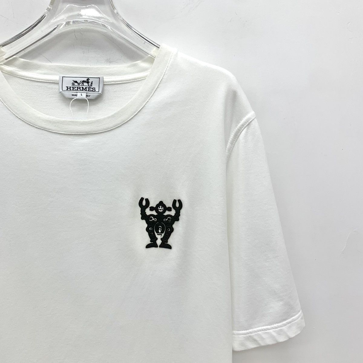 Hermes Hermes White Robot Embroidered Short Sleeve T-shirt K26WX Size US L / EU 52-54 / 3 - 3 Thumbnail