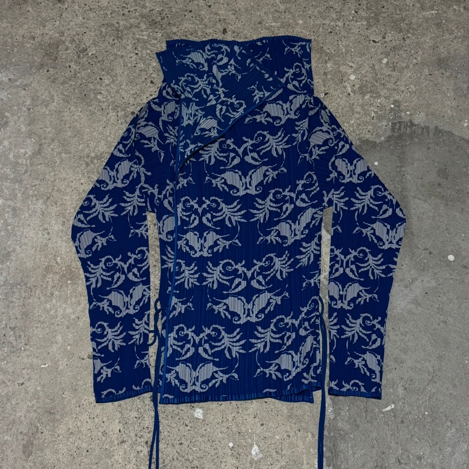 Issey Miyake S/S 2006 Issey Miyake Fete lace long sleeve pleated top Size S / US 4 / IT 40 - 1 Thumbnail