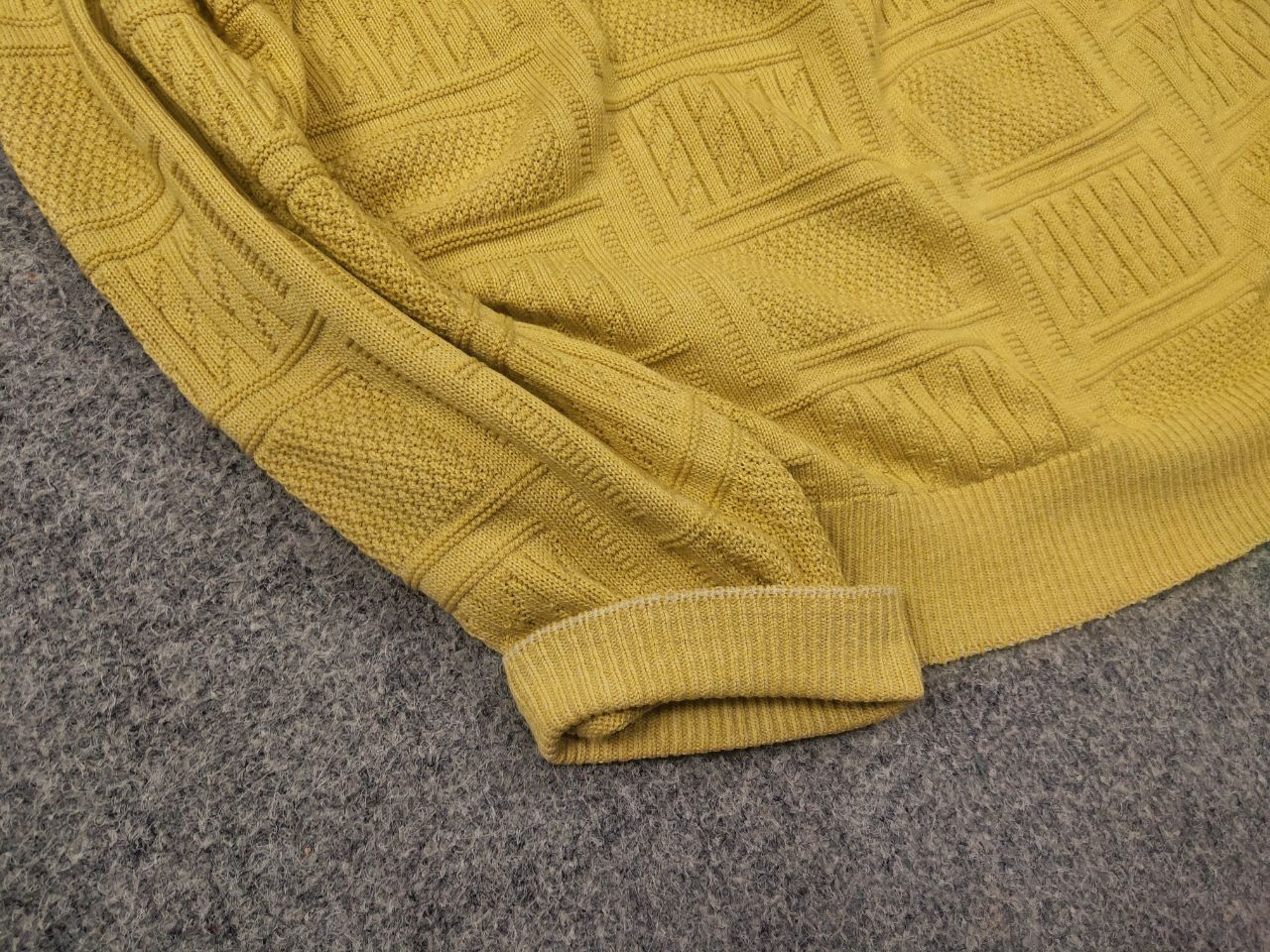 Lacoste Vintage 80's Lacoste France textured knit sweater V neck Size US XL / EU 56 / 4 - 5 Thumbnail