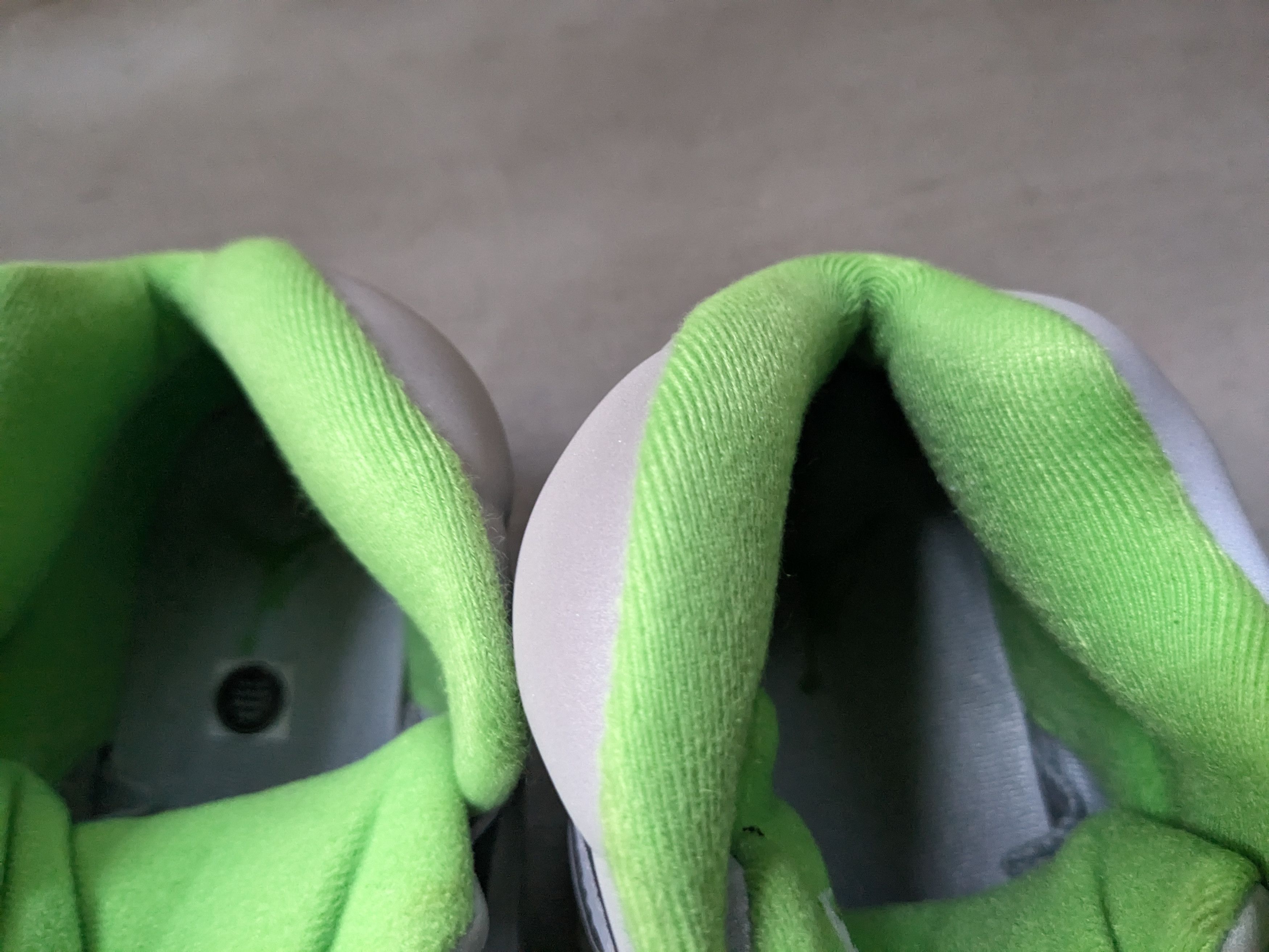 Jordan Brand Nike Air Jordan 5 Retro Green Bean DM9014-003 Metallic Size US 9 / EU 42 - 5 Thumbnail