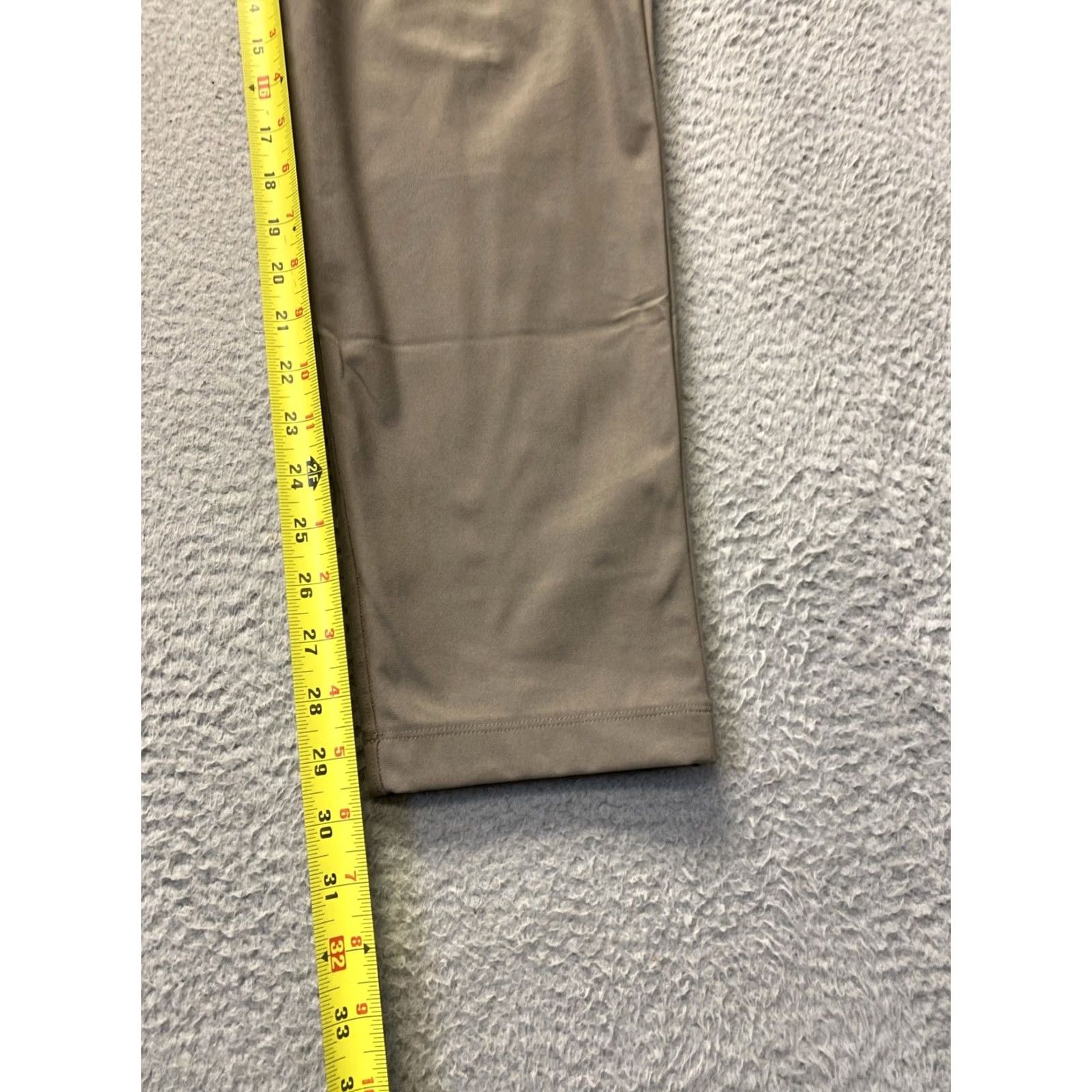 Lululemon Lululemon Pants Men 32 Tan Commission Stretch Chino Flat Front Beige Slim Straight Casual Size US 32 / EU 48 - 4 Thumbnail