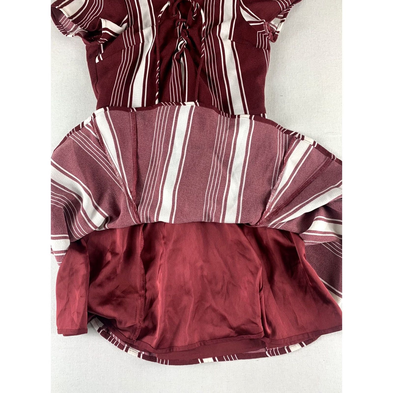 Vintage LOVERS AND FRIENDS DRESS WOMENS RED WHITE STRIPED SHORT SLEEVE V-NECK XS Size 26" / US 2 / IT 38 - 4 Thumbnail