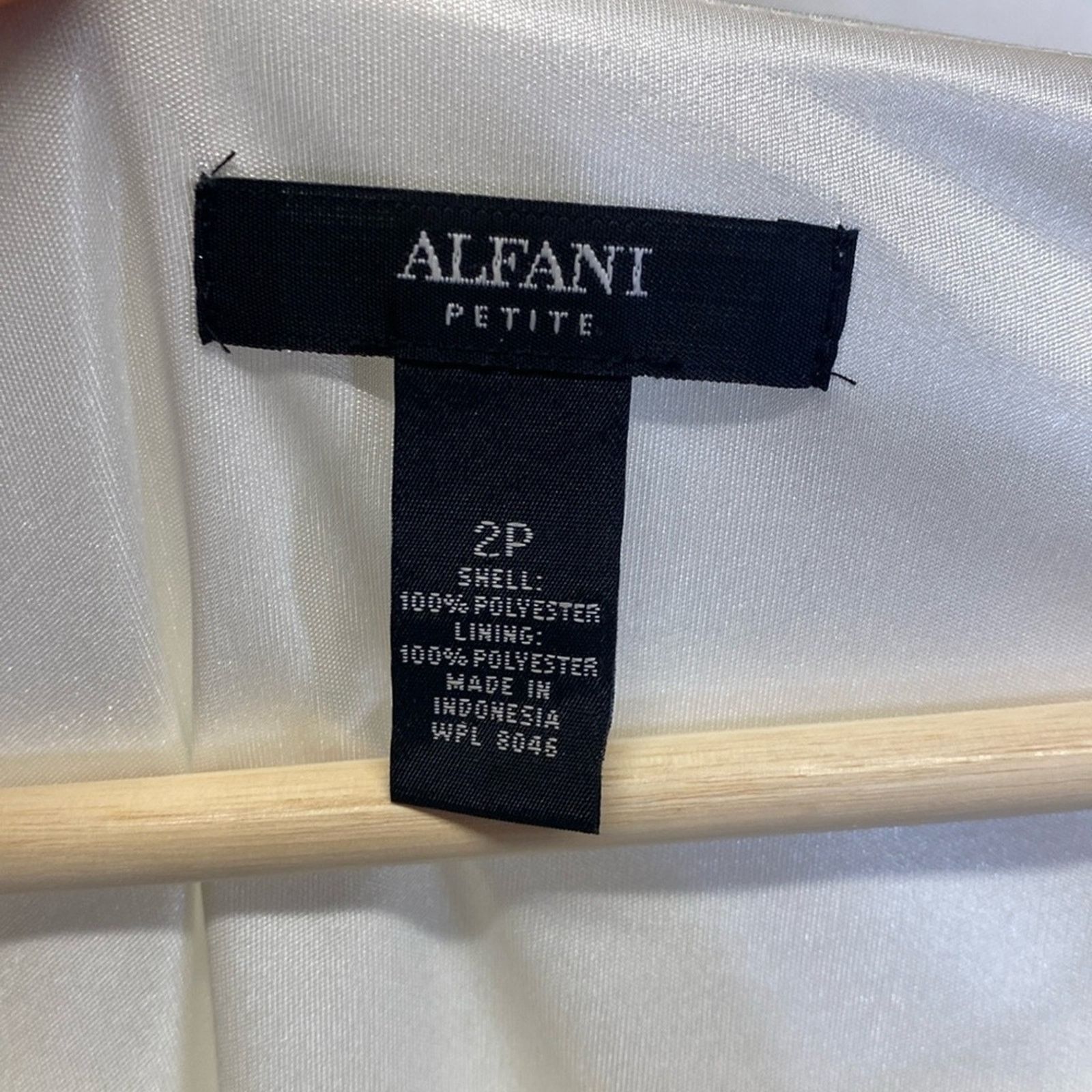 Alfani Gorgeous, edgy flowy top with silver studs small Size XS / US 0-2 / IT 36-38 - 5 Thumbnail