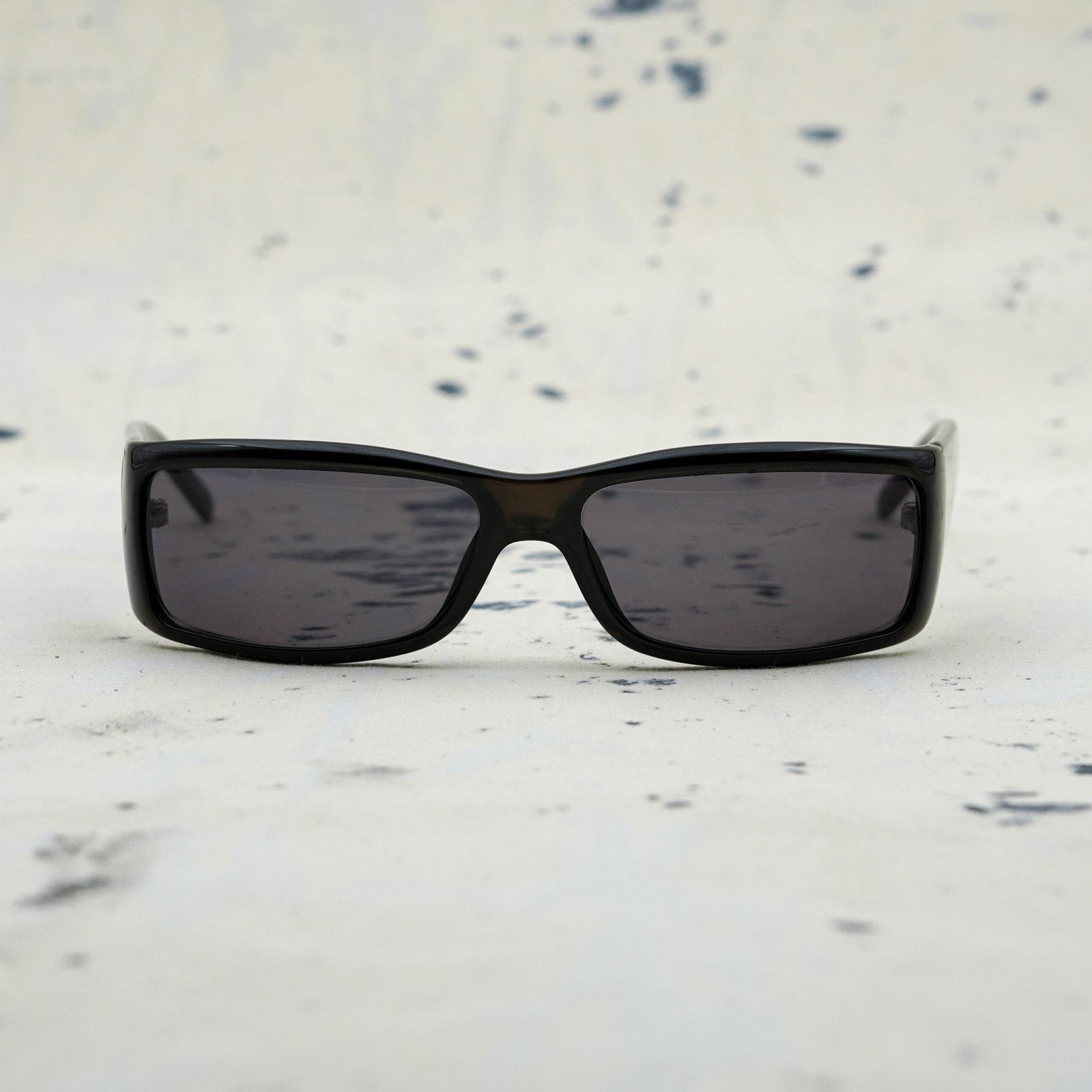 Gucci Vintage gucci gg 2493 rectangular dark lens logo sunglasses Size ONE SIZE - 2 Thumbnail