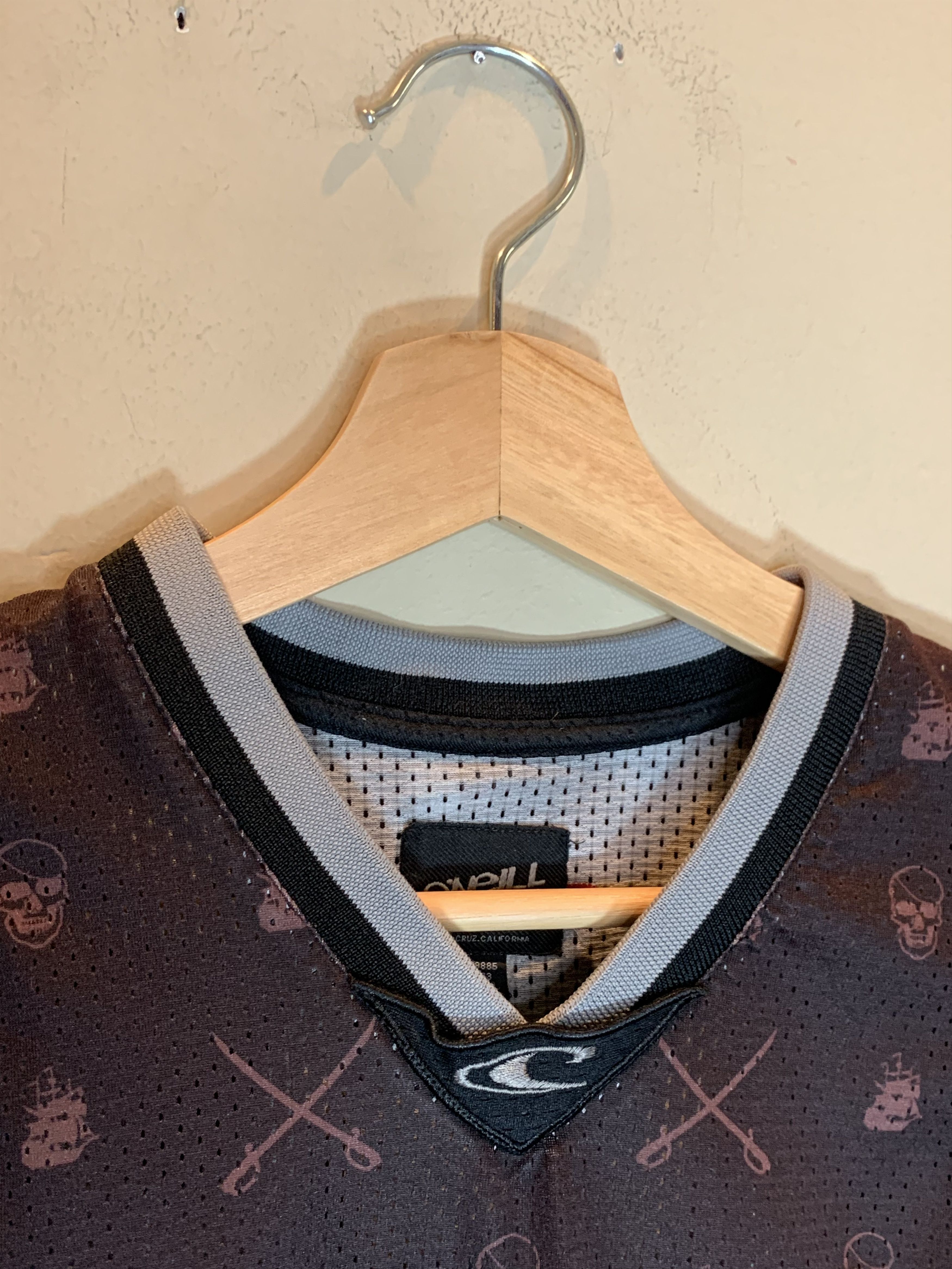 O'Neill *RARE* Vintage O’Neill Skull Swords Jersey Y2K 2000’s - S Size US S / EU 44-46 / 1 - 4 Thumbnail