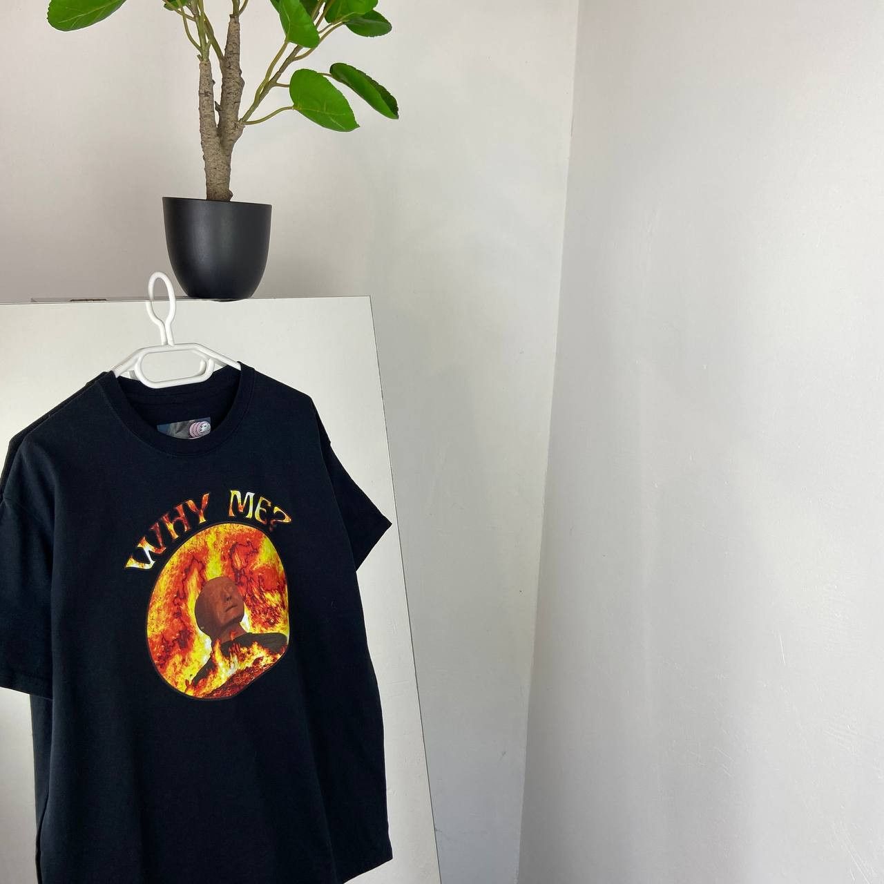 Vintage Humor "Why Me?" Burning Head T-Shirt Size US L / EU 52-54 / 3 - 1 Thumbnail