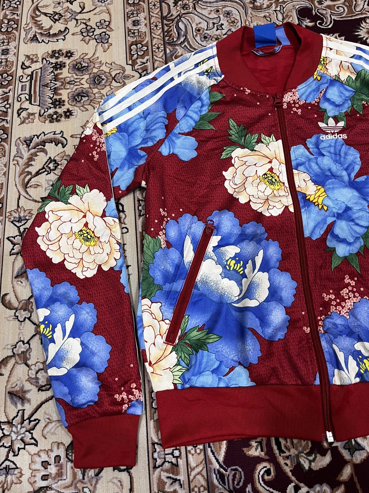 Adidas 🔥 Rare Adidas Chita Floral Jacket Size M / US 6-8 / IT 42-44 - 3 Thumbnail