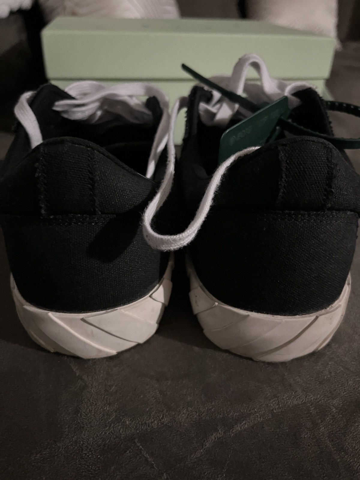 Off-White Off-White Vulc Sneaker ‘Black White’ Size US 10 / EU 43 - 11 Thumbnail