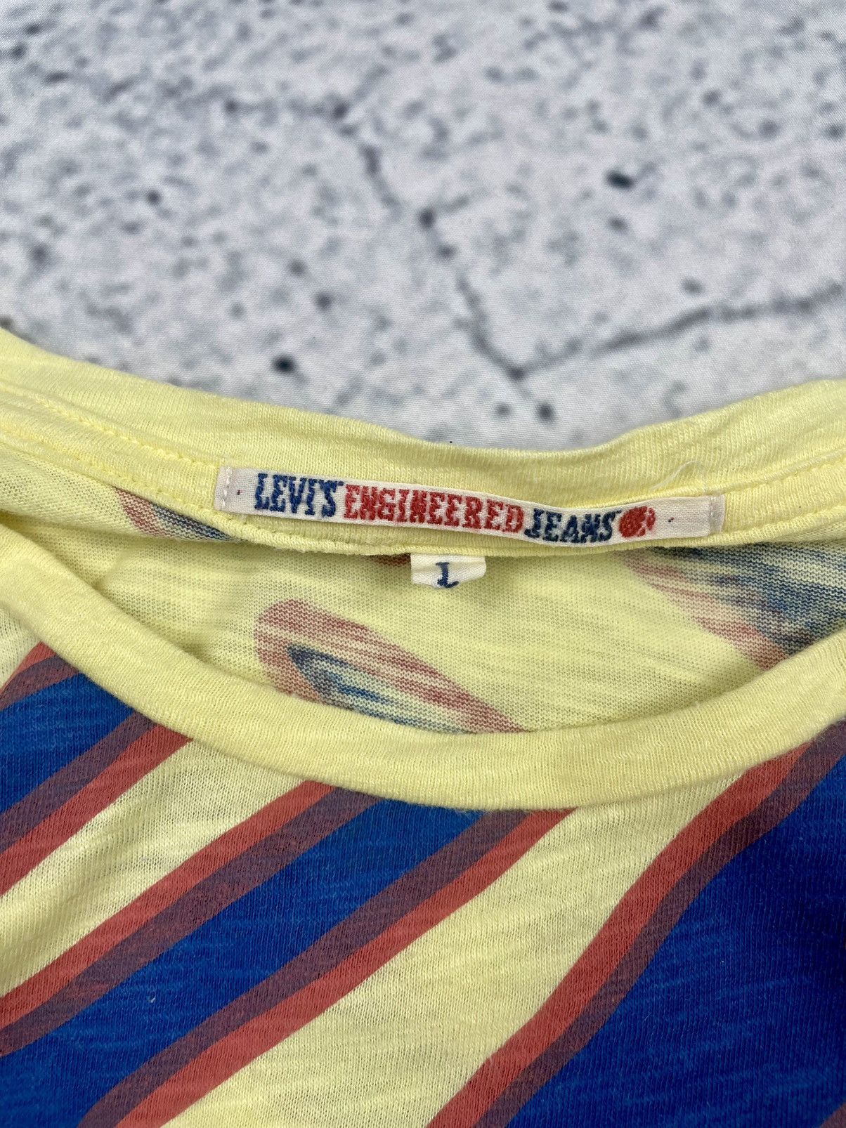 Levi's Vintage Levi’s Engineered L 90s Single Stitch T-Shirt egv Size US L / EU 52-54 / 3 - 3 Thumbnail