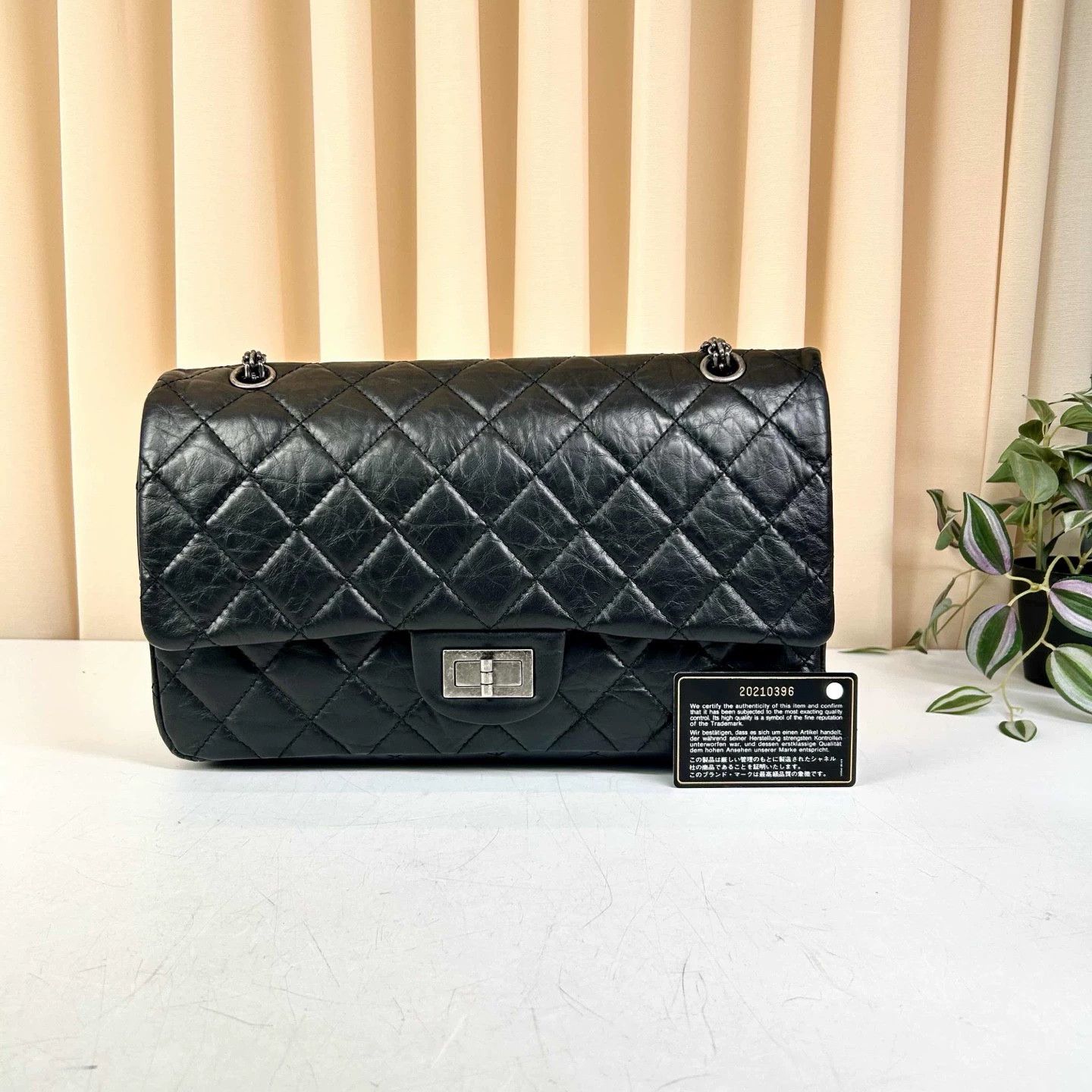 Chanel Pre-loved Bag Very good condition Size ONE SIZE - 1 Thumbnail