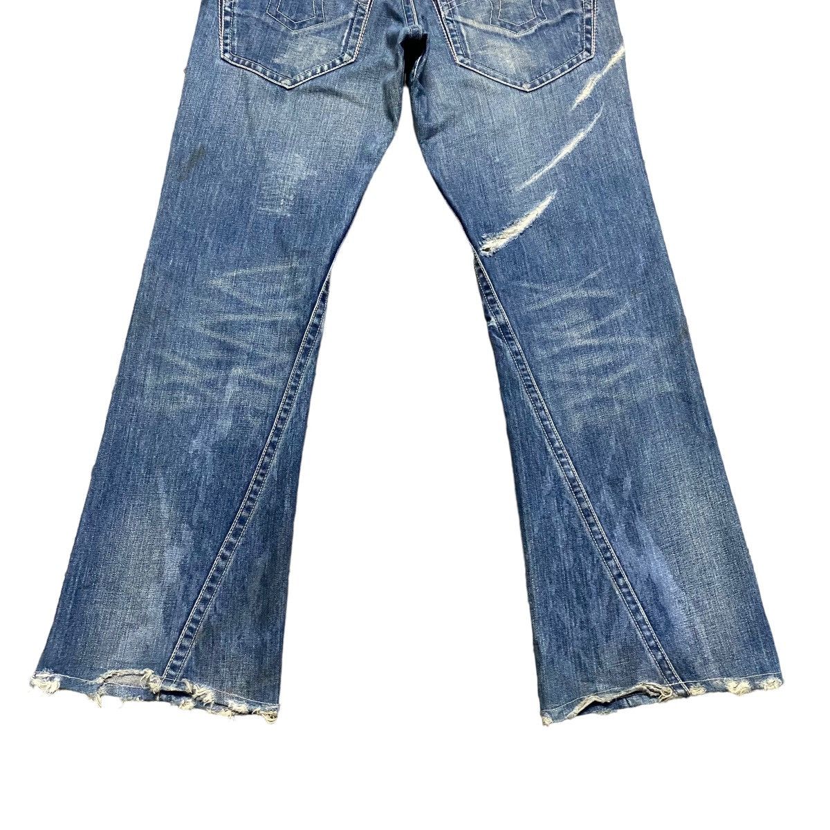 Tornado Mart Tornado Mart Distressed Denim Flare Jeans Size US 30 / EU 46 - 14 Thumbnail