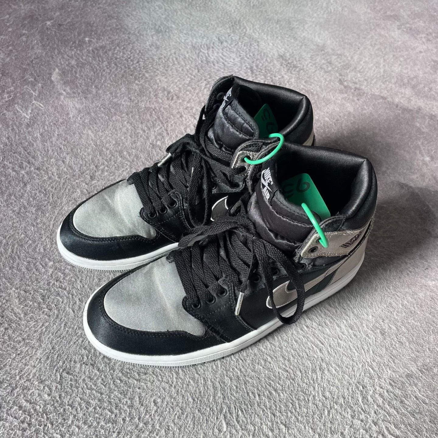 Nike Nike Silk Gray Lowtop Sneakers 41 Men Size US 8.5 / EU 41-42 - 1 Thumbnail