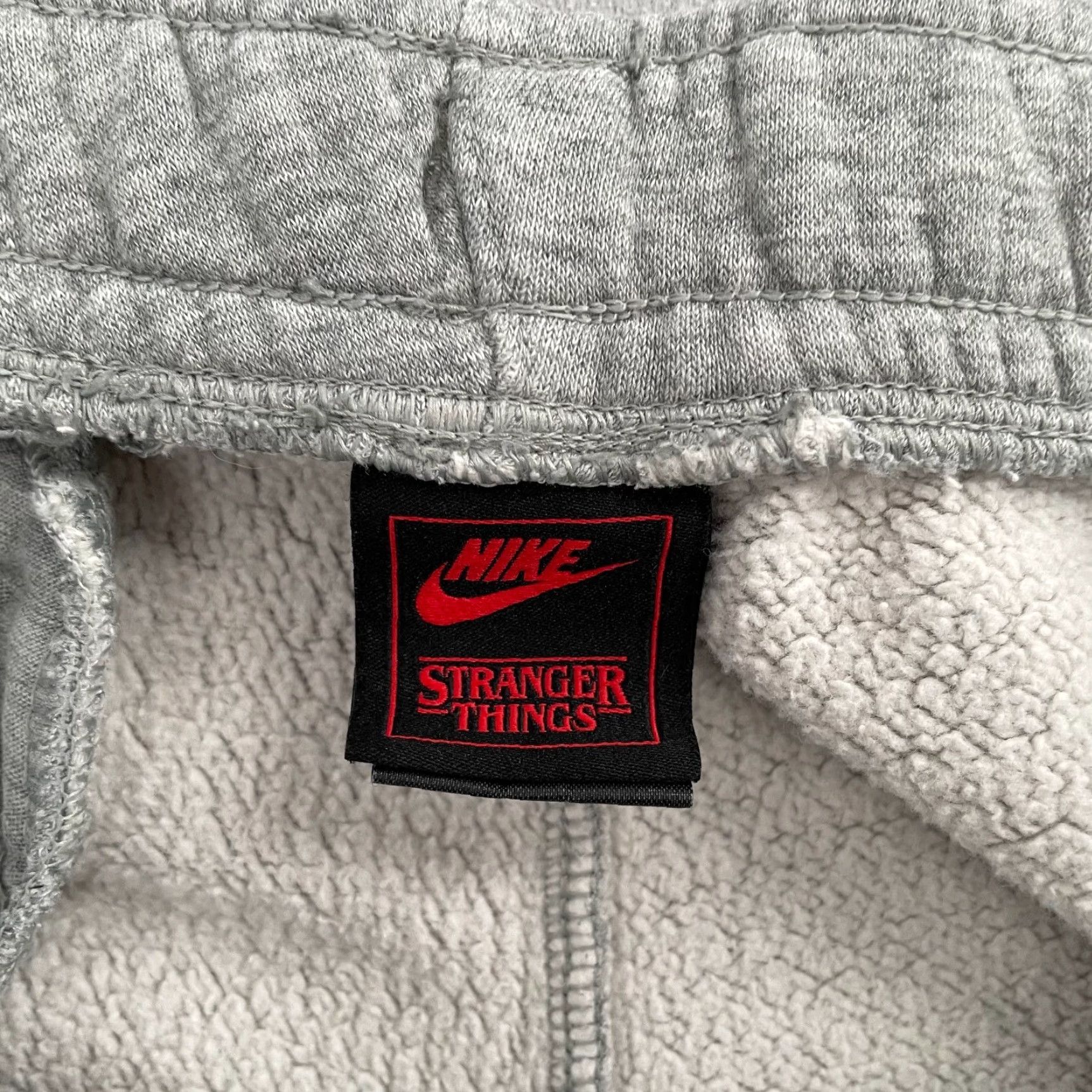 Nike Nike Stranger Things Pants Adult Small Gray Hawkins High PHYS. ED Sweatpants Men Size US 29 - 5 Thumbnail