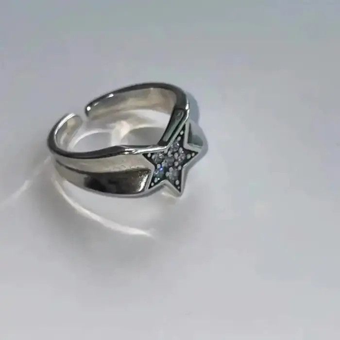 Jewelry Star Opening Rings Size ONE SIZE - 1 Thumbnail