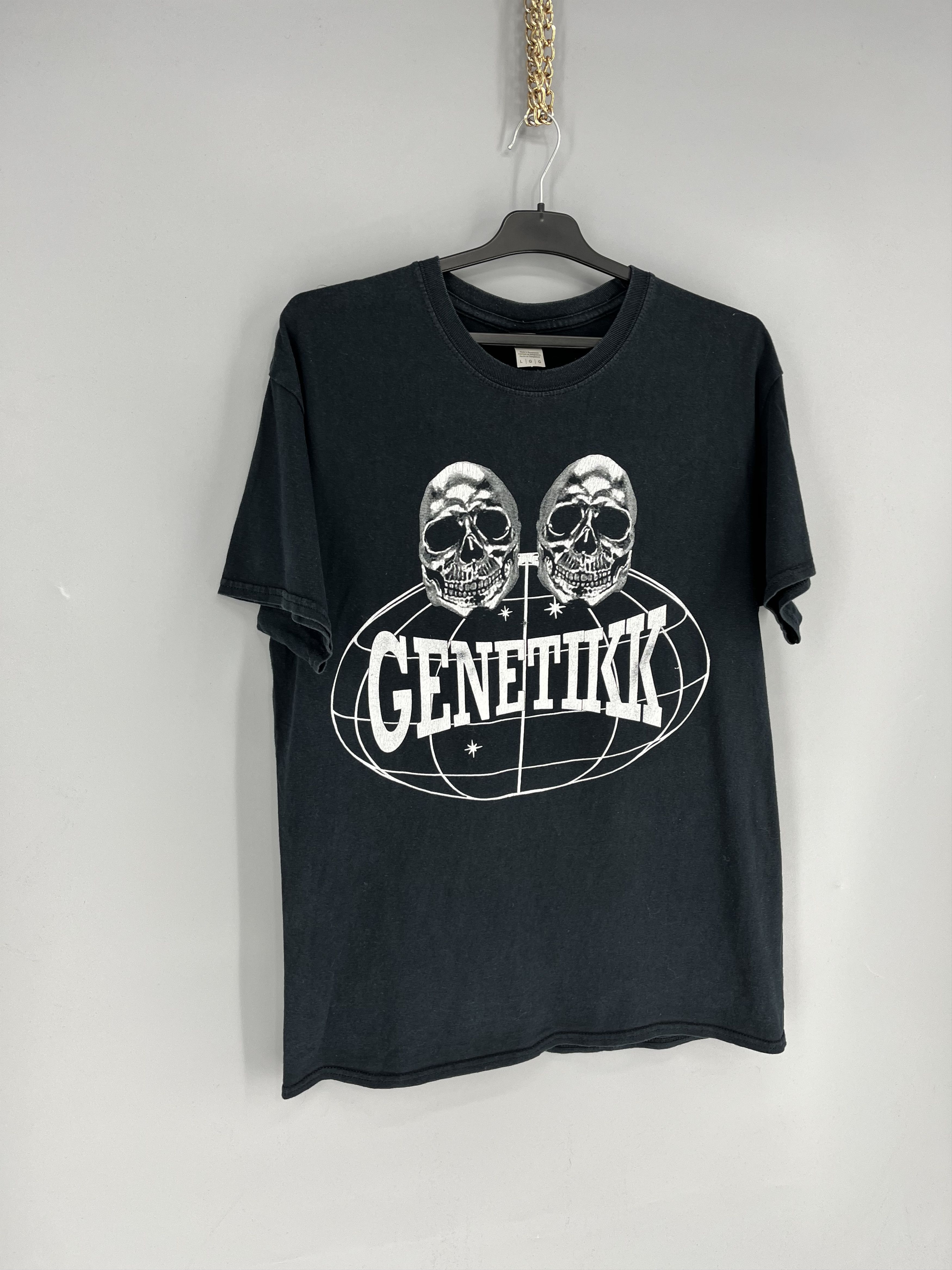 Band Tees Vintage Y2k Genetikk Hip Hop Band Germany Rare Tee OG Size US L / EU 52-54 / 3 - 2 Thumbnail