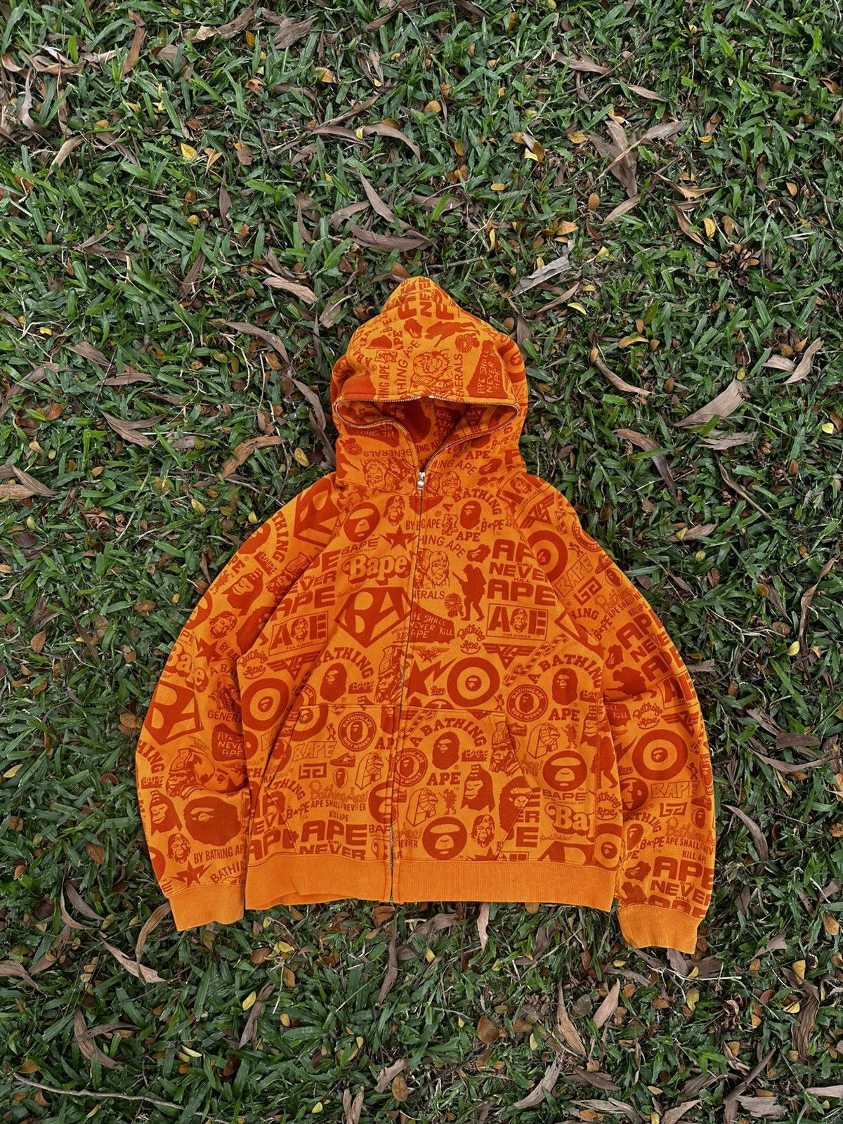 Bape A Bathing Ape BAPE All Logo Full Zip Hoodie NIGO Era Size US S / EU 44-46 / 1 - 20 Thumbnail