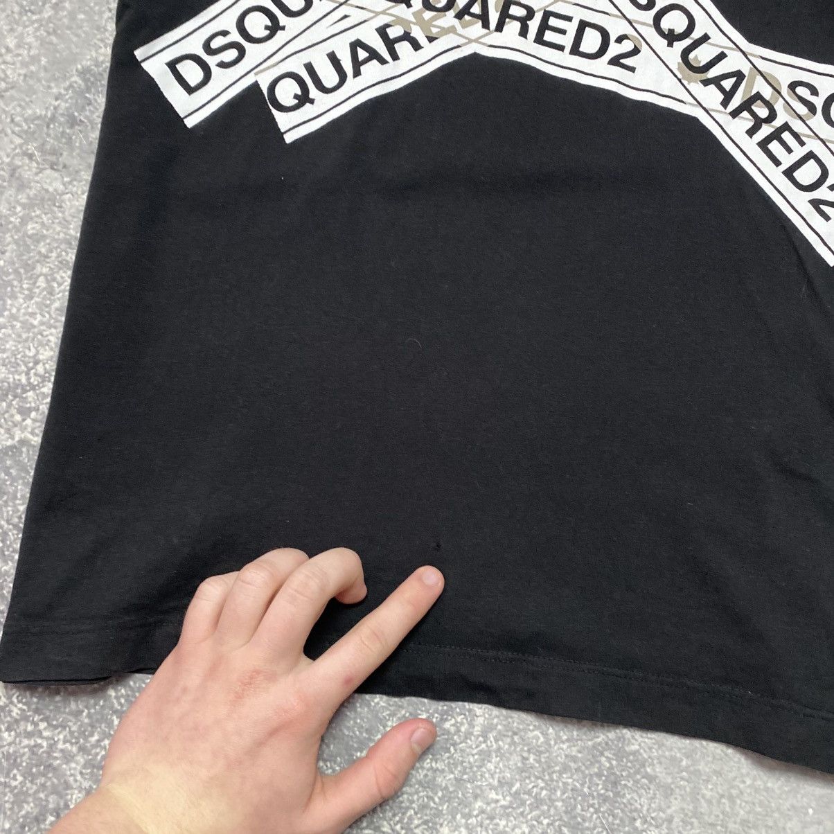 Dsquared2 Designer Dsquared2 Big Logo y2k opium tee size S Size US S / EU 44-46 / 1 - 7 Thumbnail