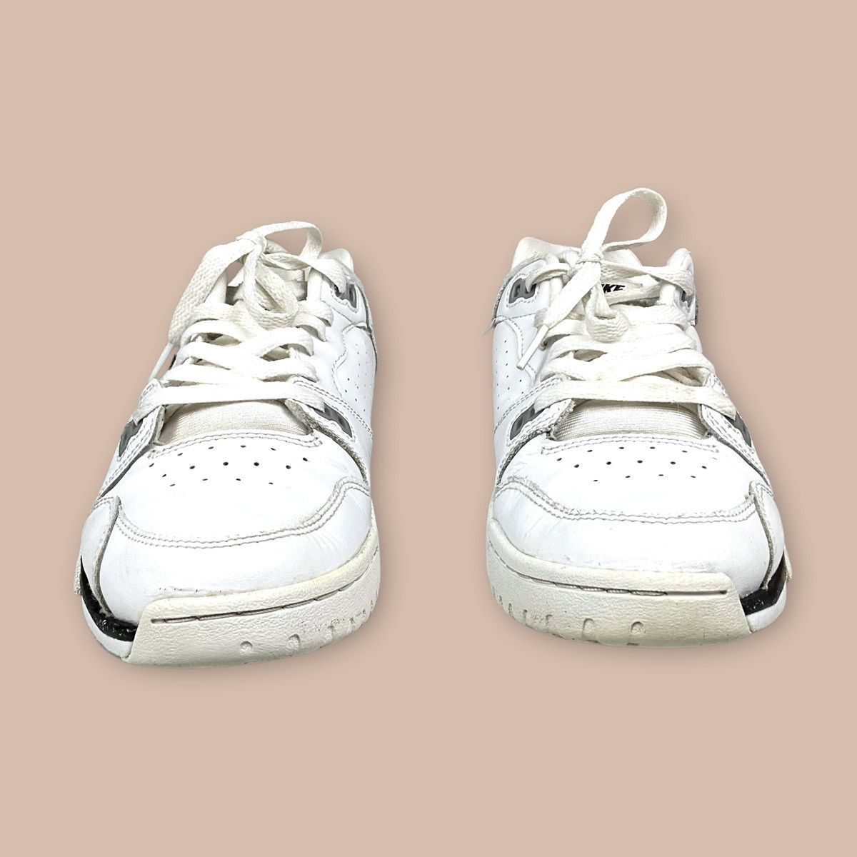 Nike Nike Air Cross Trainer Low Size US 7 / EU 40 - 7 Thumbnail