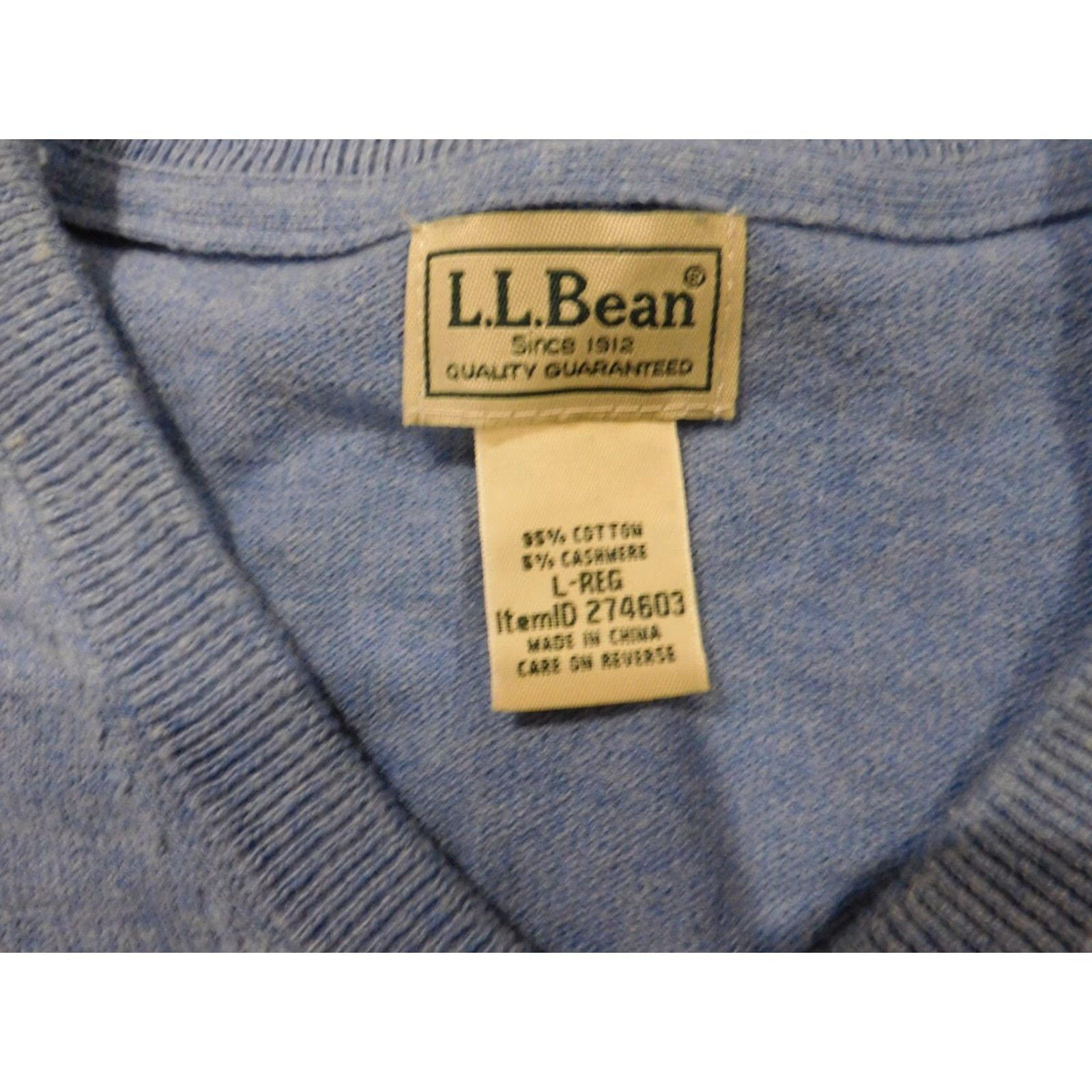 Vintage L.L Bean Mens Sweater Large blue pullover V-Neck stretch outdoors cashmere Cotton Blend Knit Regular Men Shirt? Size US L / EU 52-54 / 3 - 5 Thumbnail