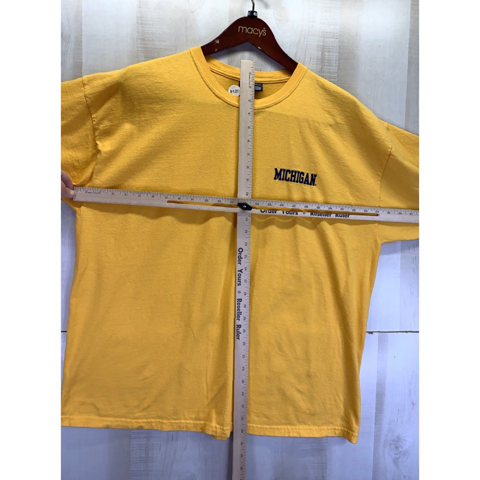 Vintage VINTAGE Steve & Barry’s Michigan Embroidered Yellow Mens T Shirt 2XL-9129 Size US XXL / EU 58 / 5 - 2 Thumbnail