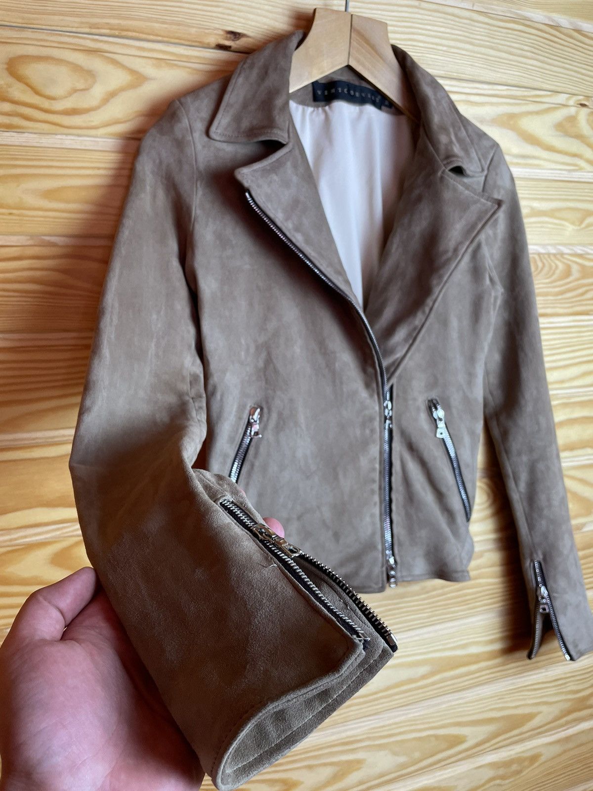 Designer Ventcouvert Biker Suede Leather Jacket Size 38 Beige Size S / US 4 / IT 40 - 2 Thumbnail