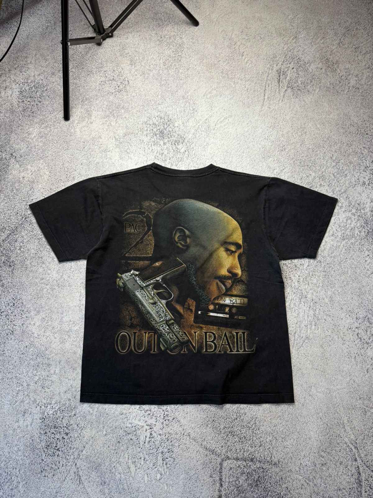Vintage Vintage 2Pac Rap Tee Rock Tees 1996 Grail Very Rare Tee L Size US L / EU 52-54 / 3 - 15 Thumbnail