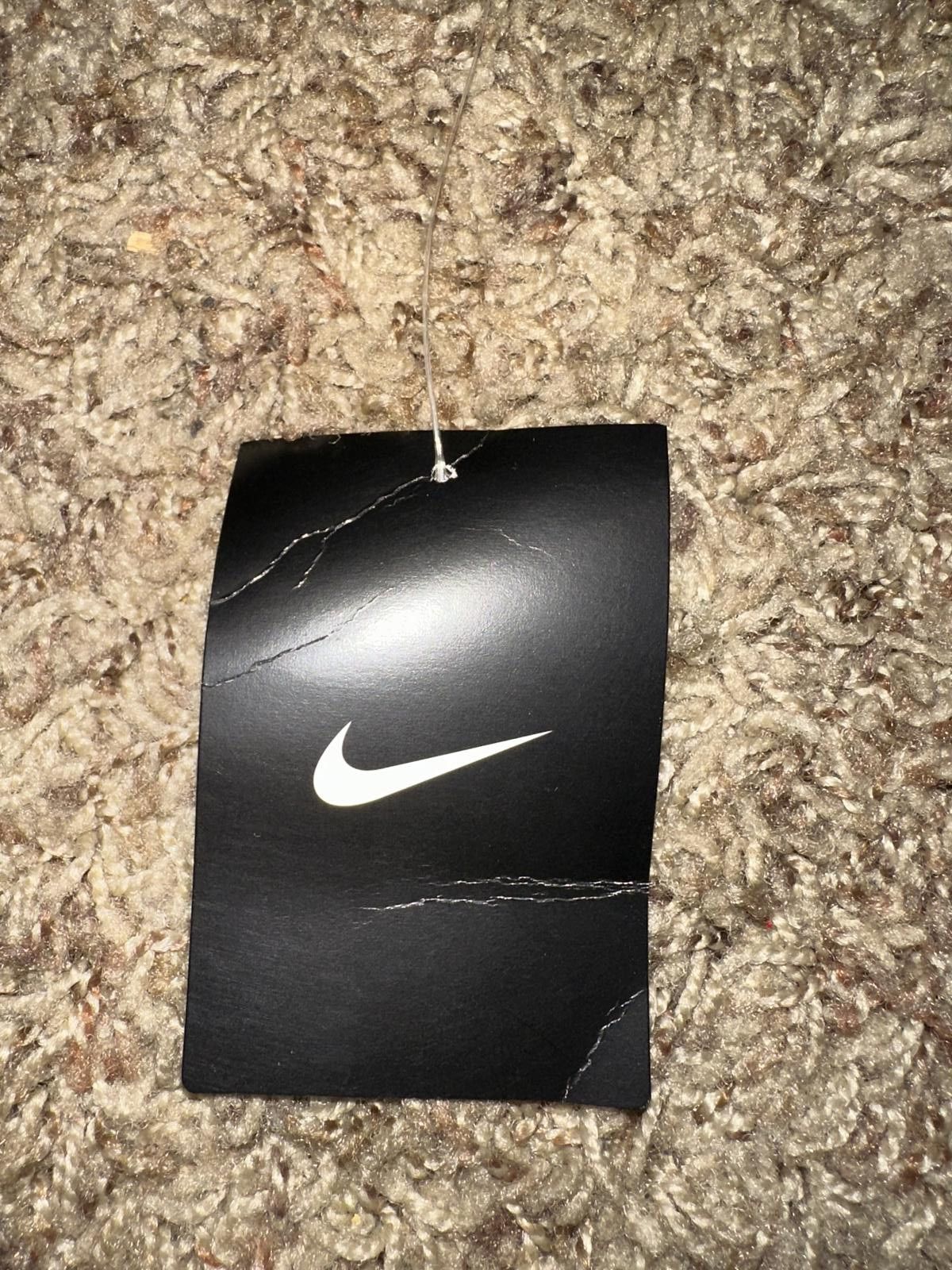 Nike Nike IGUALDAD EQUALITY Rare Black/White T-Shirt Size US L / EU 52-54 / 3 - 8 Thumbnail