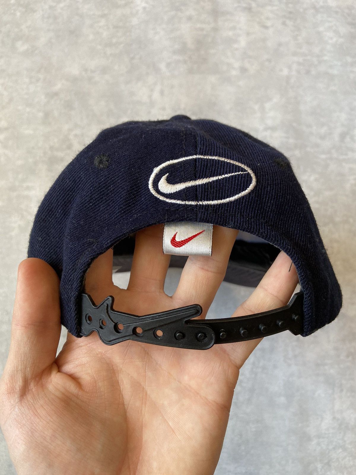 Nike Nike Vintage Cap Korea Taz Looney Tunes RARE Size ONE SIZE - 7 Thumbnail