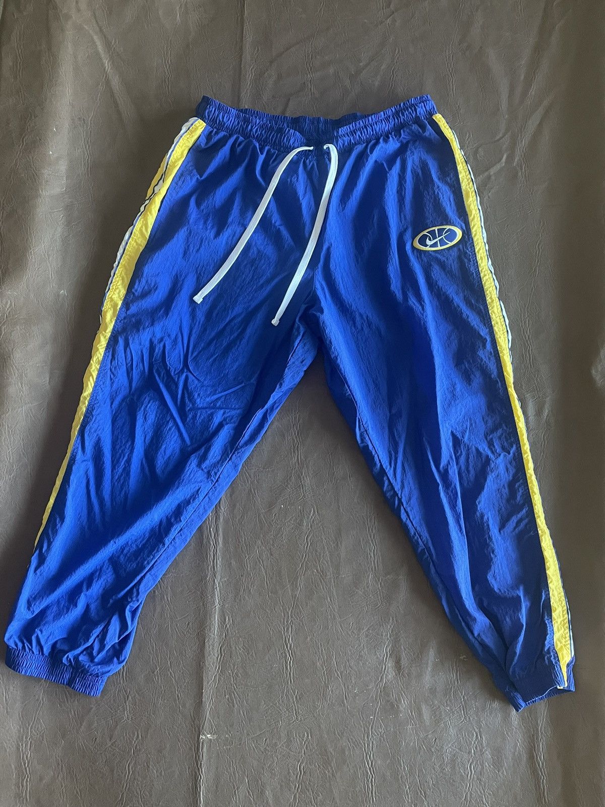 Nike Vintage Blue and Yellow Nike Joggers Size US 32 / EU 48 - 1 Thumbnail