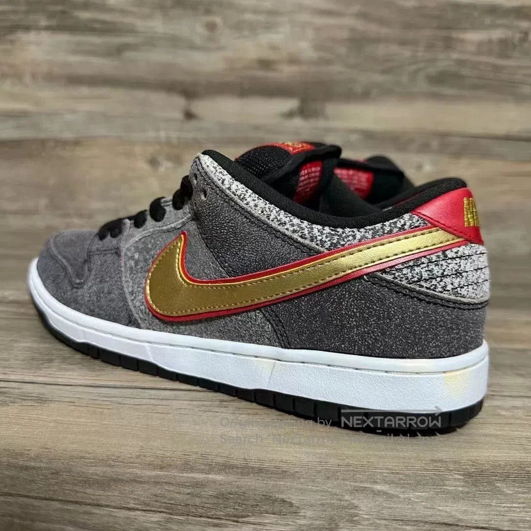 Nike SB Nike Dunk SB Low 504750. Size US 10 / EU 43 - 3 Thumbnail