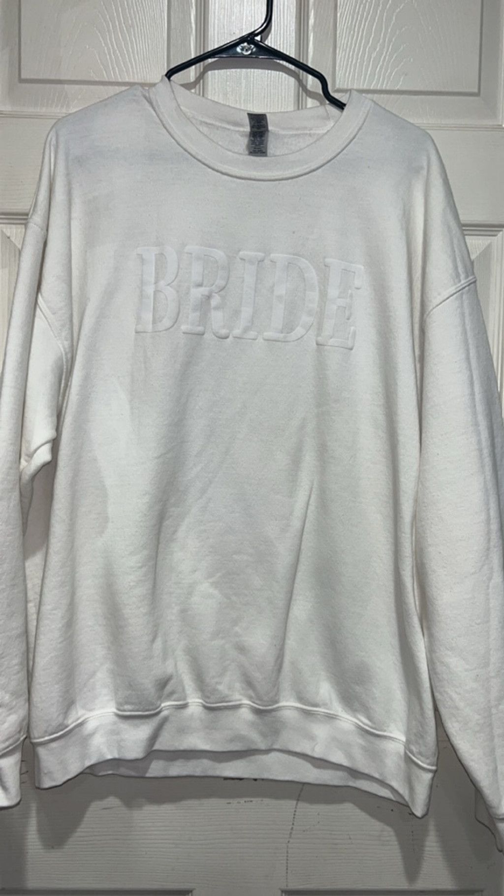Gildan Women's Gildan White Bride Crewneck Sweatshirt XL Size XL / US 12-14 / IT 48-50 - 1 Thumbnail