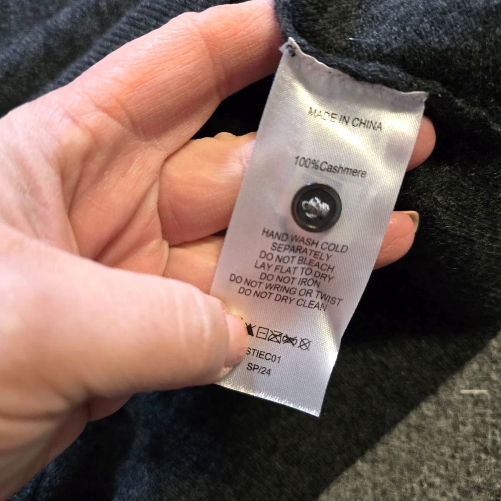 Quince Quince Sweater Womens Medium Gray Mongolian Cashmere Polo Henley Capsule Pullover Casual Knit Long Sleeve Collared Regular Size M Women Size M / US 6-8 / IT 42-44 - 7 Thumbnail