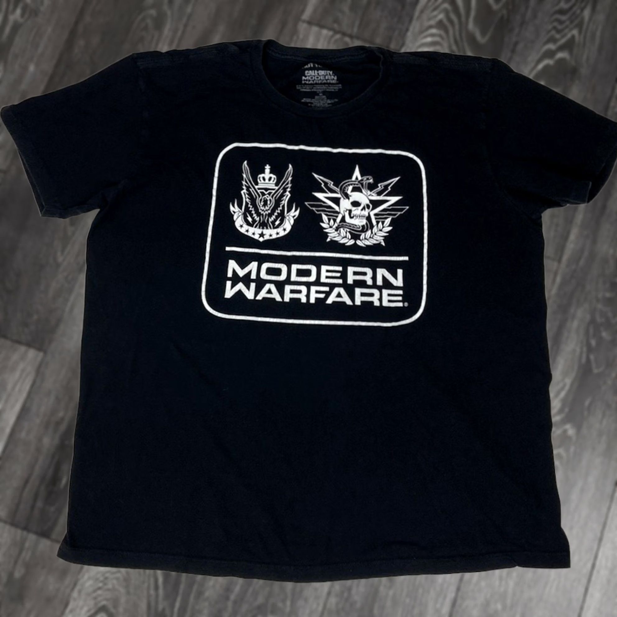 Vintage VINTAGE Call Of Duty Modern Warfare Graphic T-shirt Men XL Black Short Sleeve Size US XL / EU 56 / 4 - 1 Thumbnail