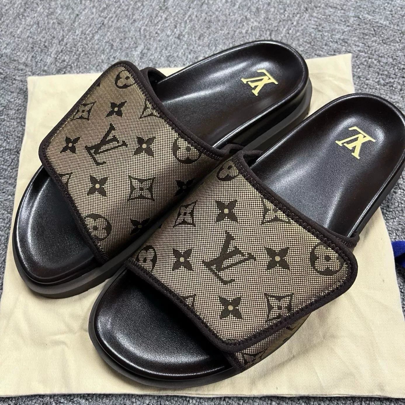 Louis Vuitton Louis Vuitton Sandals 8 Men Size US 8 / EU 41 - 1 Thumbnail