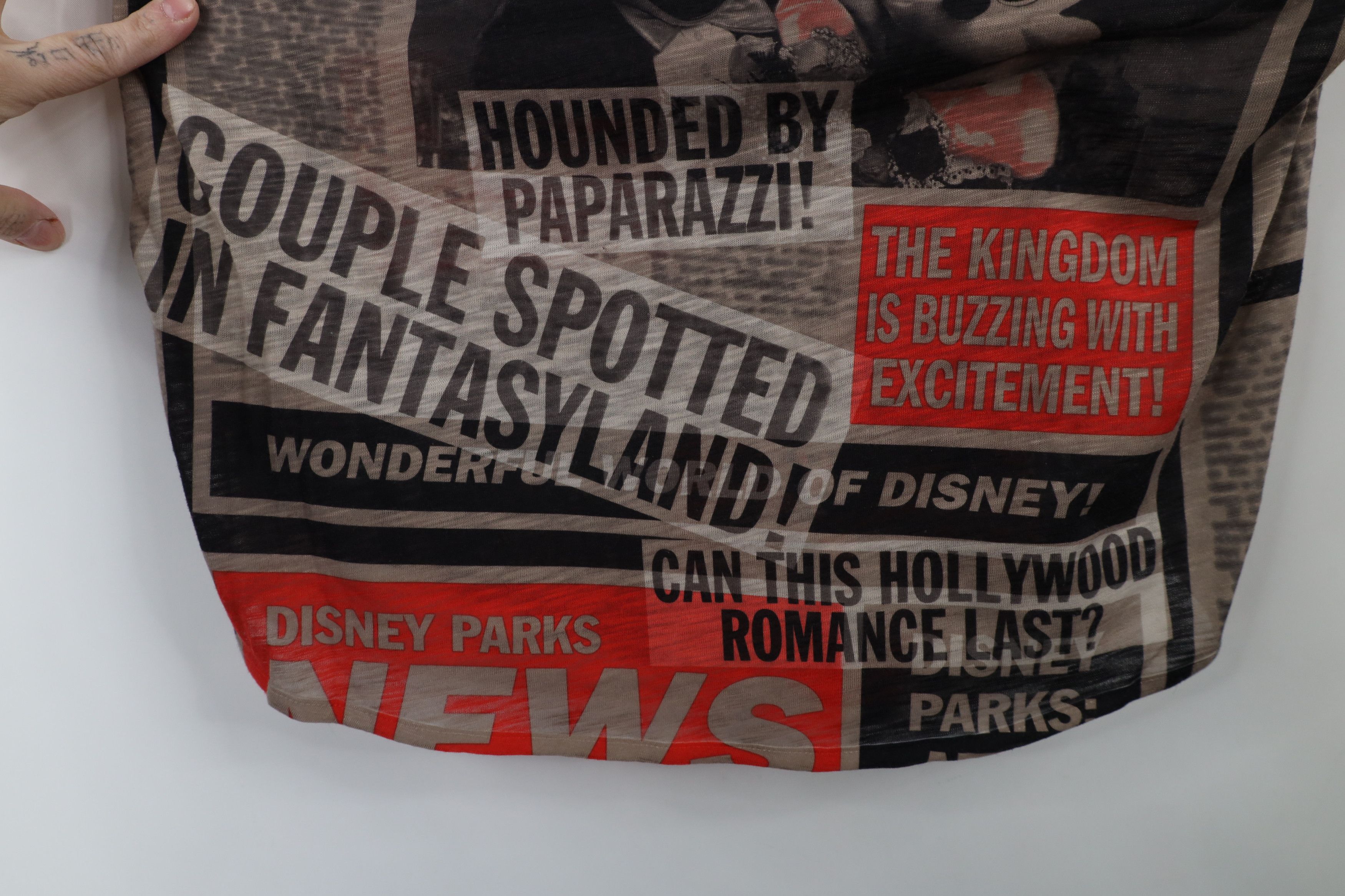 Disney × Vintage Vintage Y2K Disney Park Original Mickey Minnie Print T-Shirt Size XL / US 12-14 / IT 48-50 - 5 Thumbnail