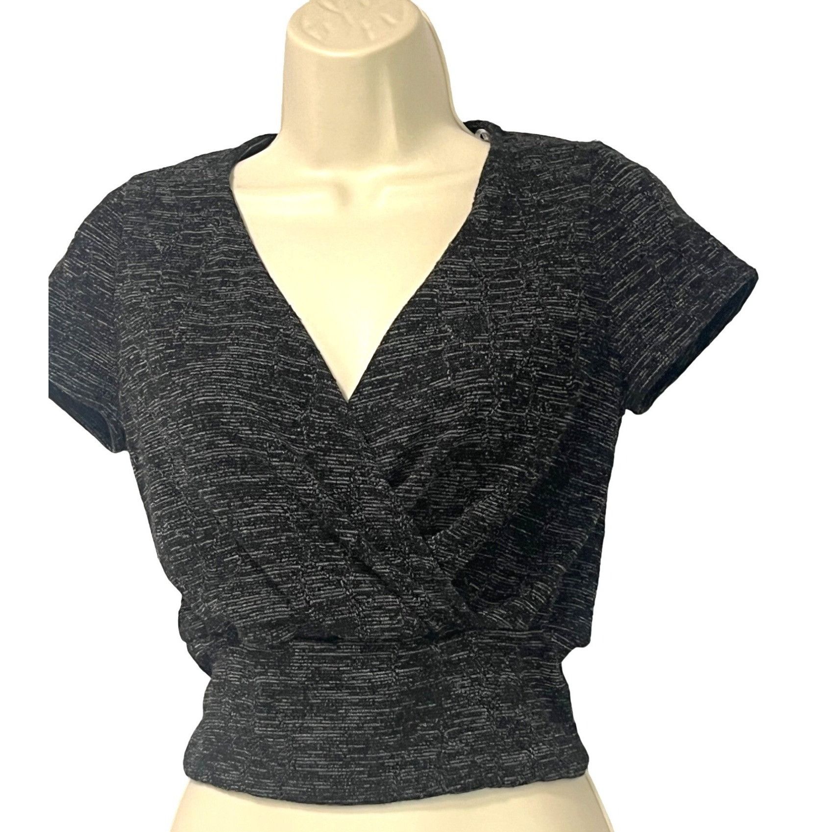 Other LUSH Surplice V-neck Crop T-shirt In Black, S Size S / US 4 / IT 40 - 3 Thumbnail