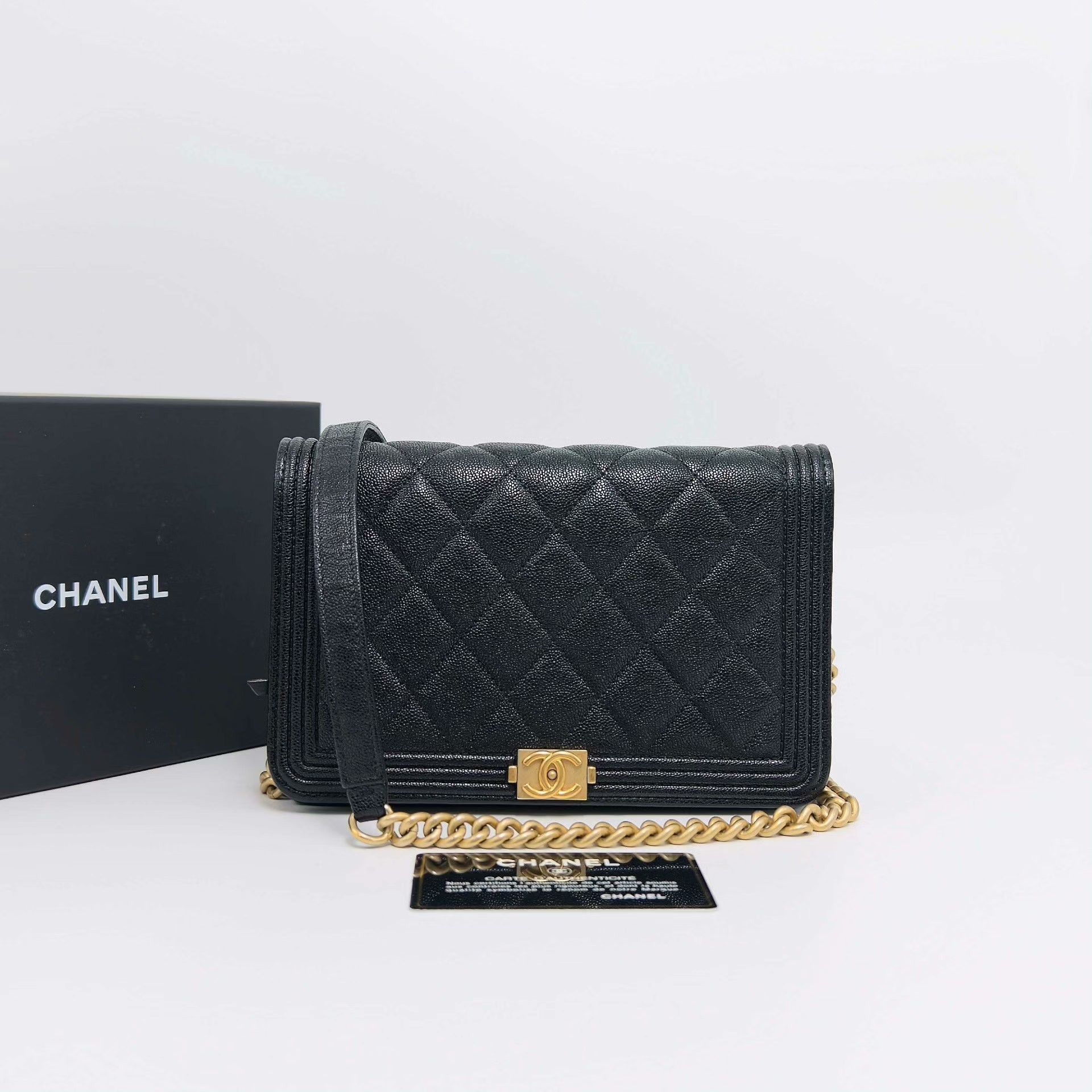 Chanel Pre-loved Bag Very good condition Size ONE SIZE - 1 Thumbnail