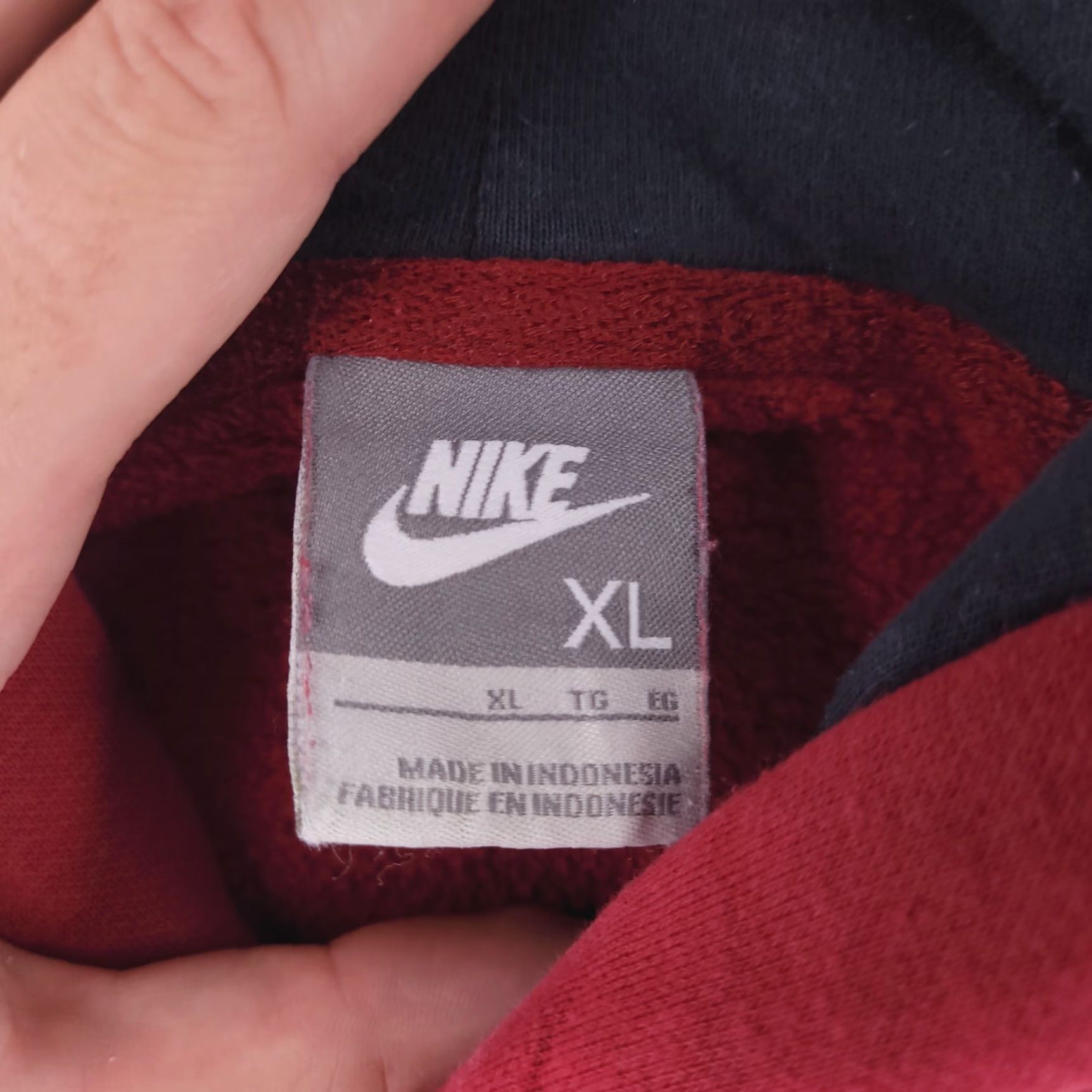 Nike Nike Hoodie Mens XL Red Pullover Sweatshirt, Solid, Long Sleeve, Faded/Lived-In, 90s? Size US XL / EU 56 / 4 - 4 Thumbnail