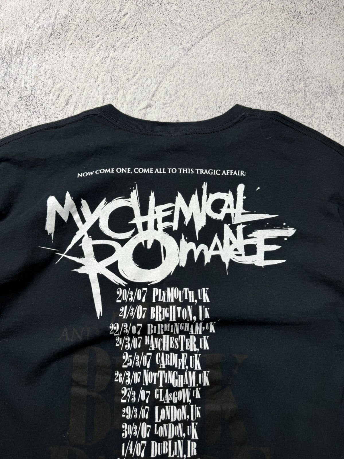 Band Tees Vintage My Chemical Romance The Black Parade Album T shirt Size US L / EU 52-54 / 3 - 24 Thumbnail
