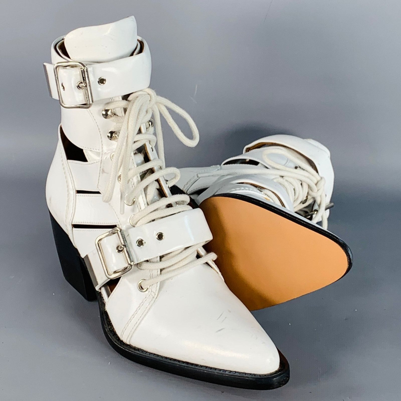 Chloe CHLOE 8 White Leather Lace-Up Belted Pointed Toe Ankle Boots Size US 8 / IT 38 - 5 Thumbnail